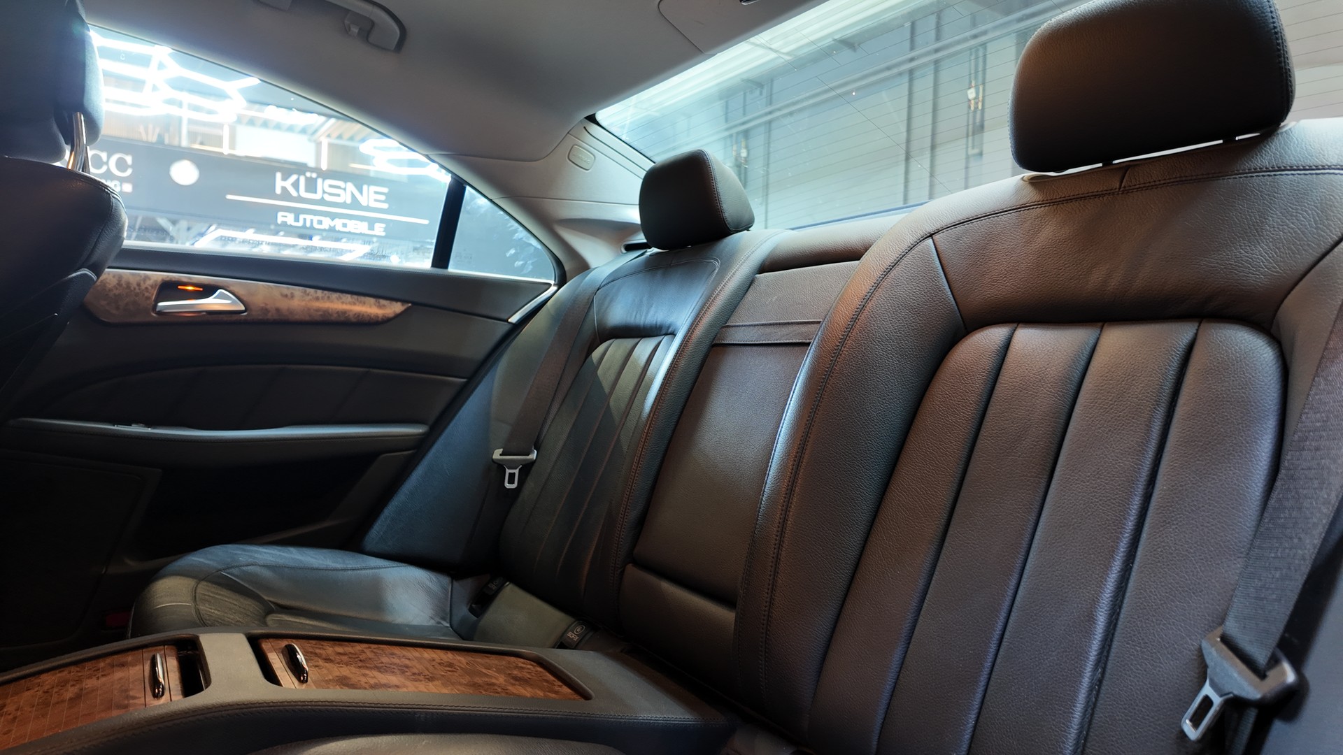 MERCEDES-BENZ CLS 350 CDI 4Matic 7G-Tronic-image-12