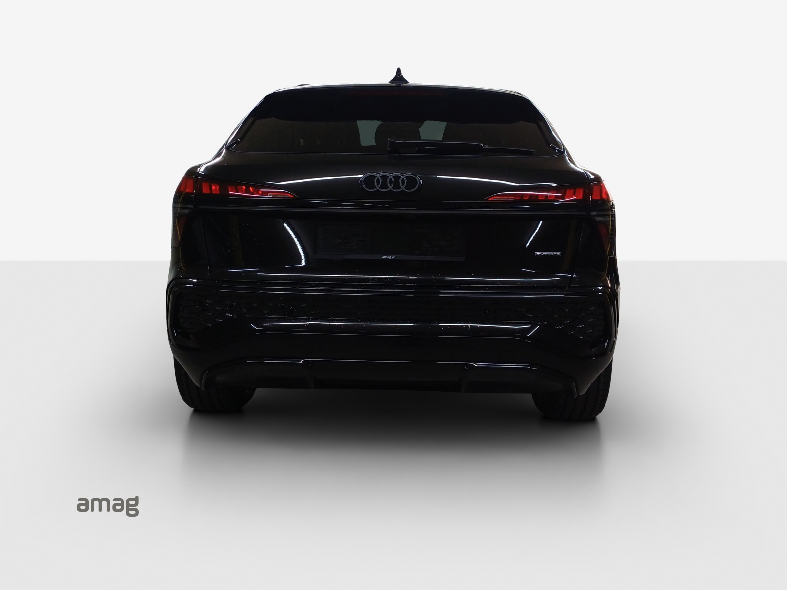AUDI Q3 Sportback TFSI quattro 150 kW S tronic-image-3