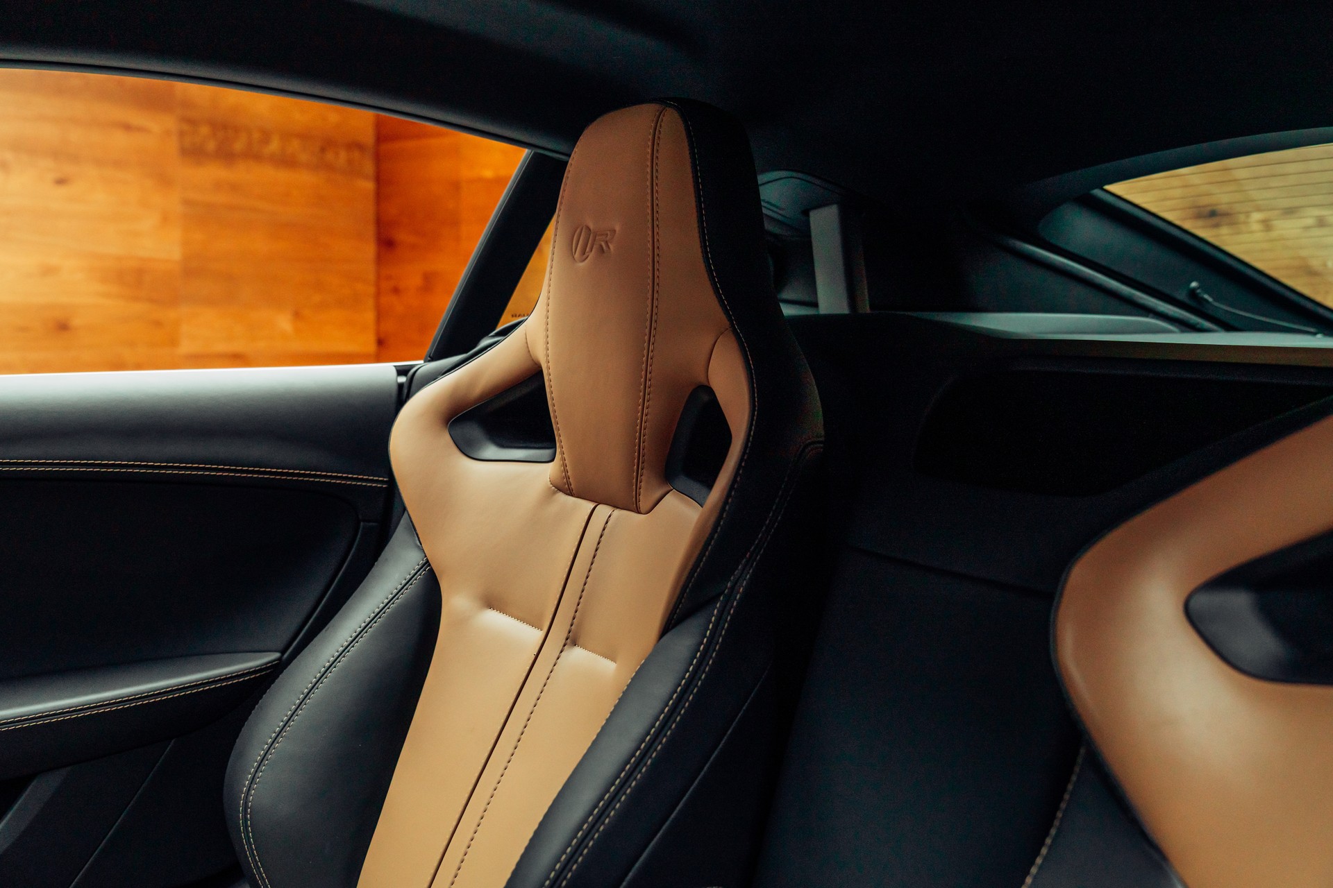 JAGUAR F-Type Coupé R 5.0 V8 S/C-image-8