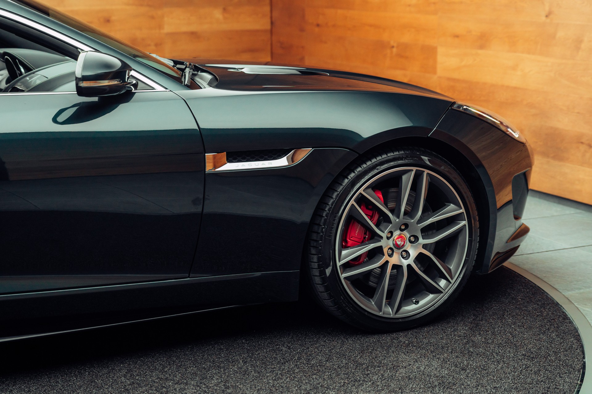 JAGUAR F-Type Coupé R 5.0 V8 S/C-image-24
