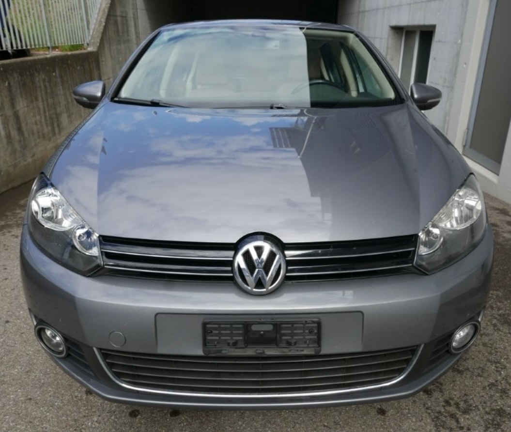 VW Golf 2.0 TDI Highline 4Motion-image-0