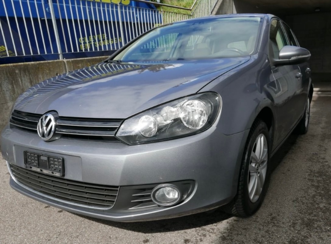 VW Golf 2.0 TDI Highline 4Motion-image-3