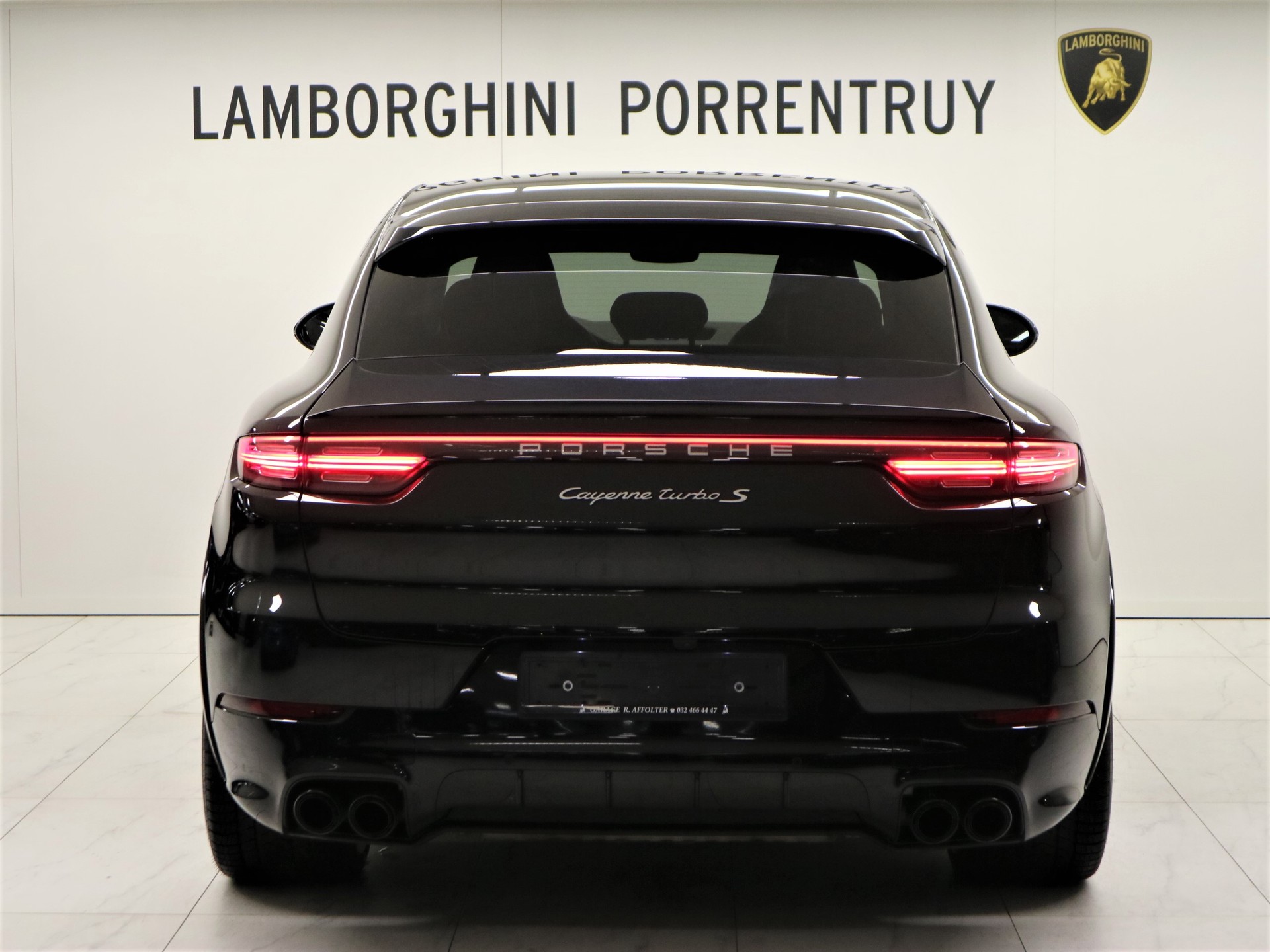 PORSCHE Cayenne Turbo Coupé S E-Hybrid-image-3