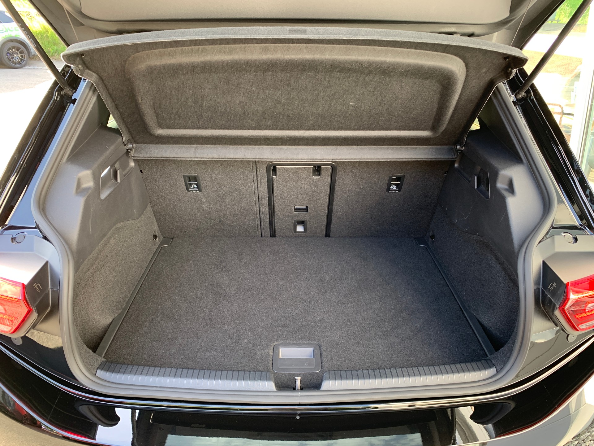 VW ID.3 Pro 58 kWh Pro United-image-16
