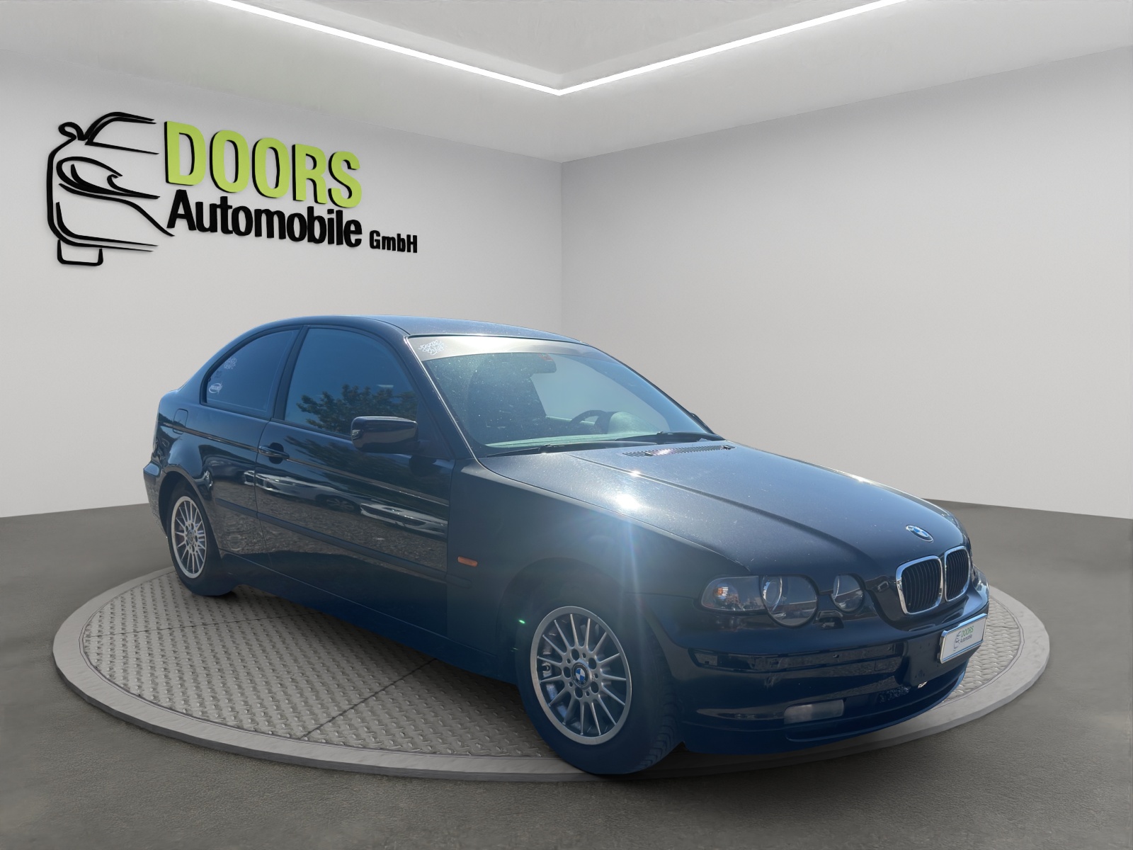 BMW 318 ti Compact-image-1