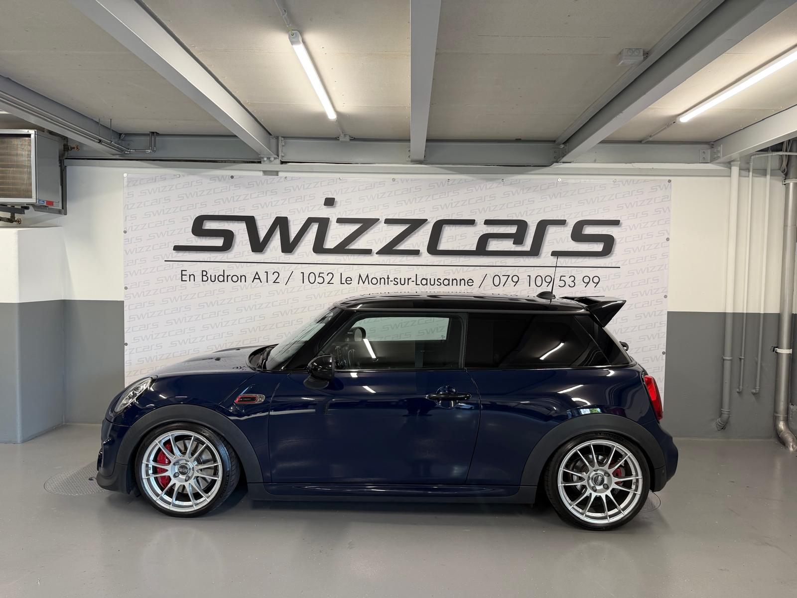 MINI Cooper John Cooper Works Steptronic-image-2