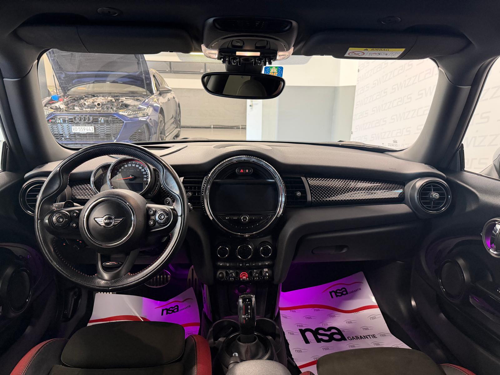 MINI Cooper John Cooper Works Steptronic-image-8