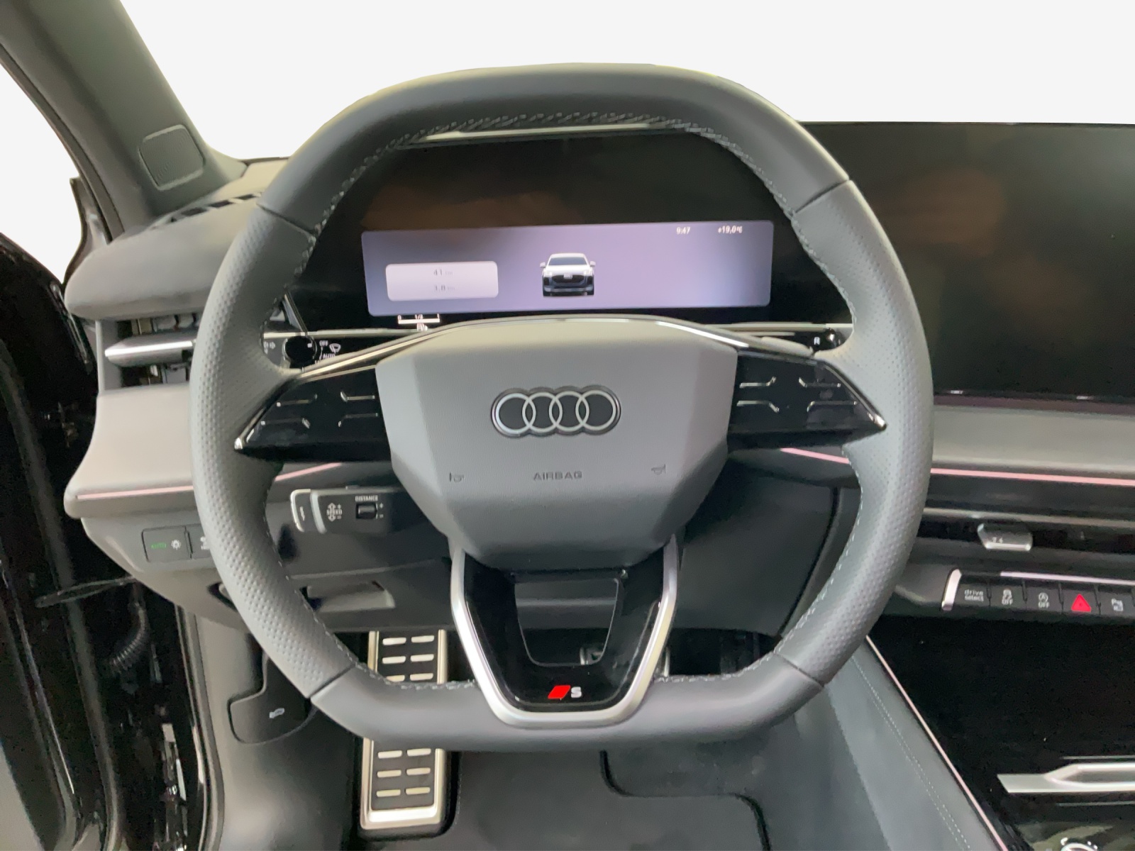 AUDI Q3 Sportback 110 kW TFSI S tronic-image-9