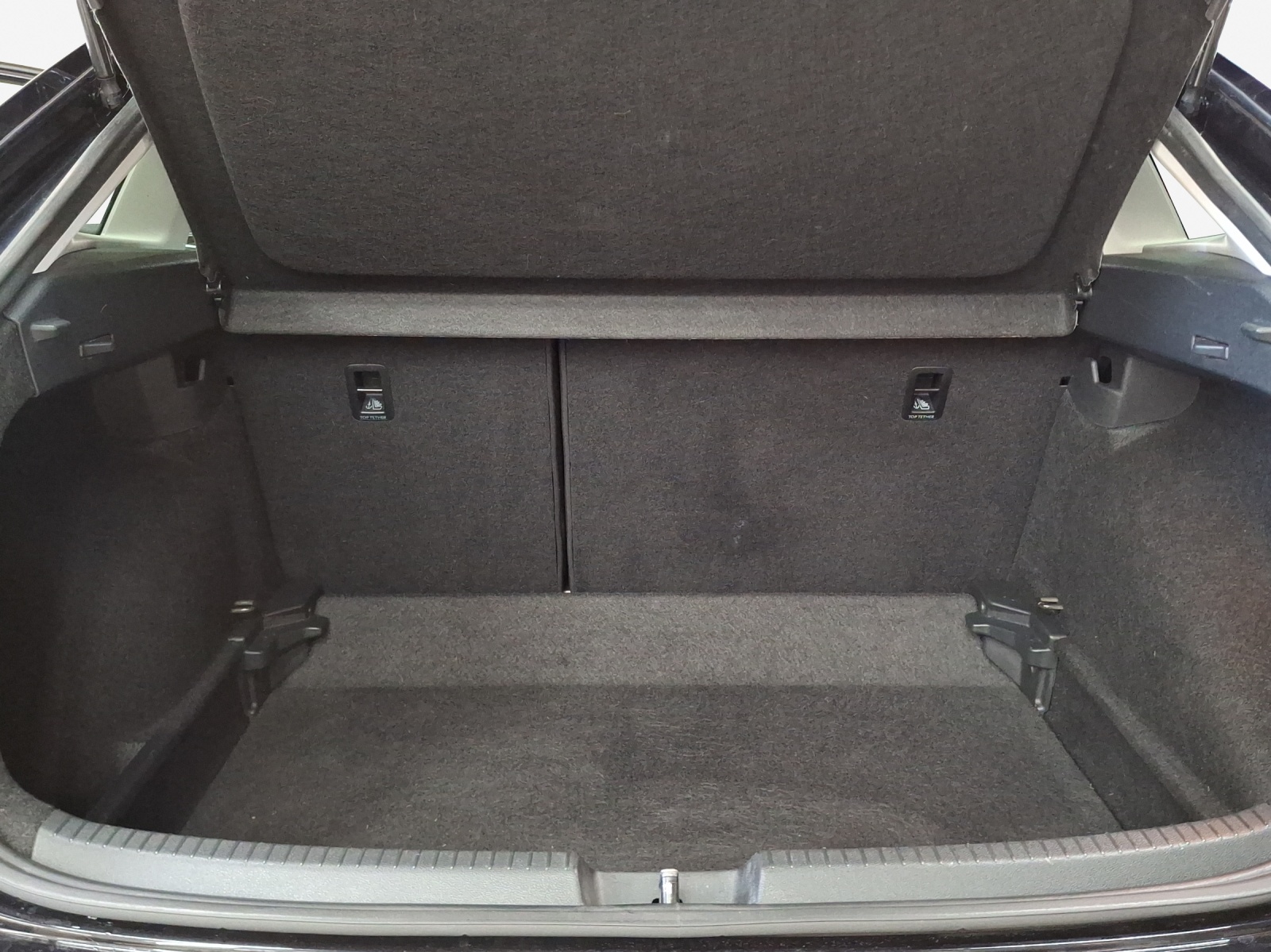 VW Taigo 1.0 TSI Style-image-12