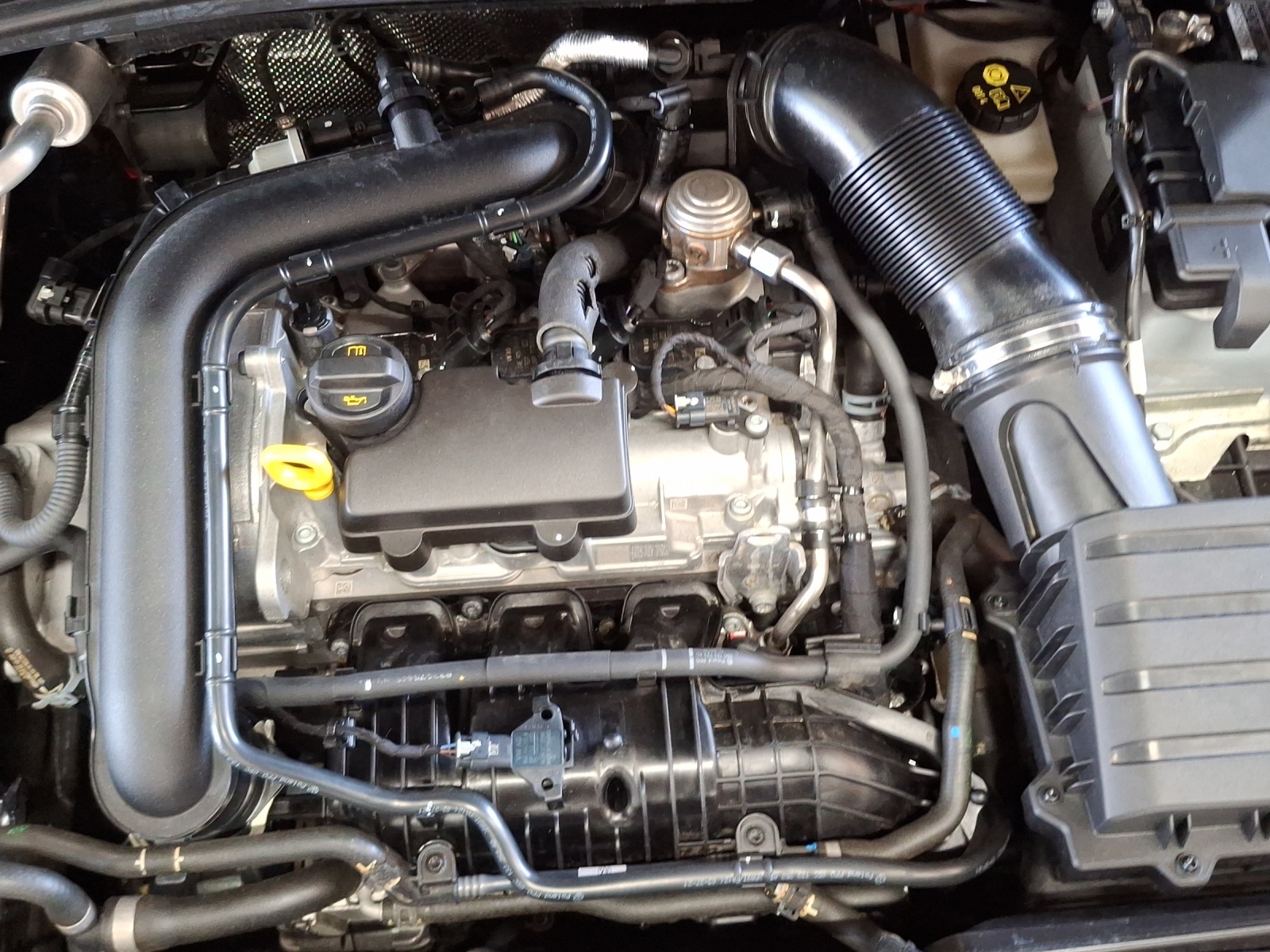 VW Taigo 1.0 TSI Style-image-15