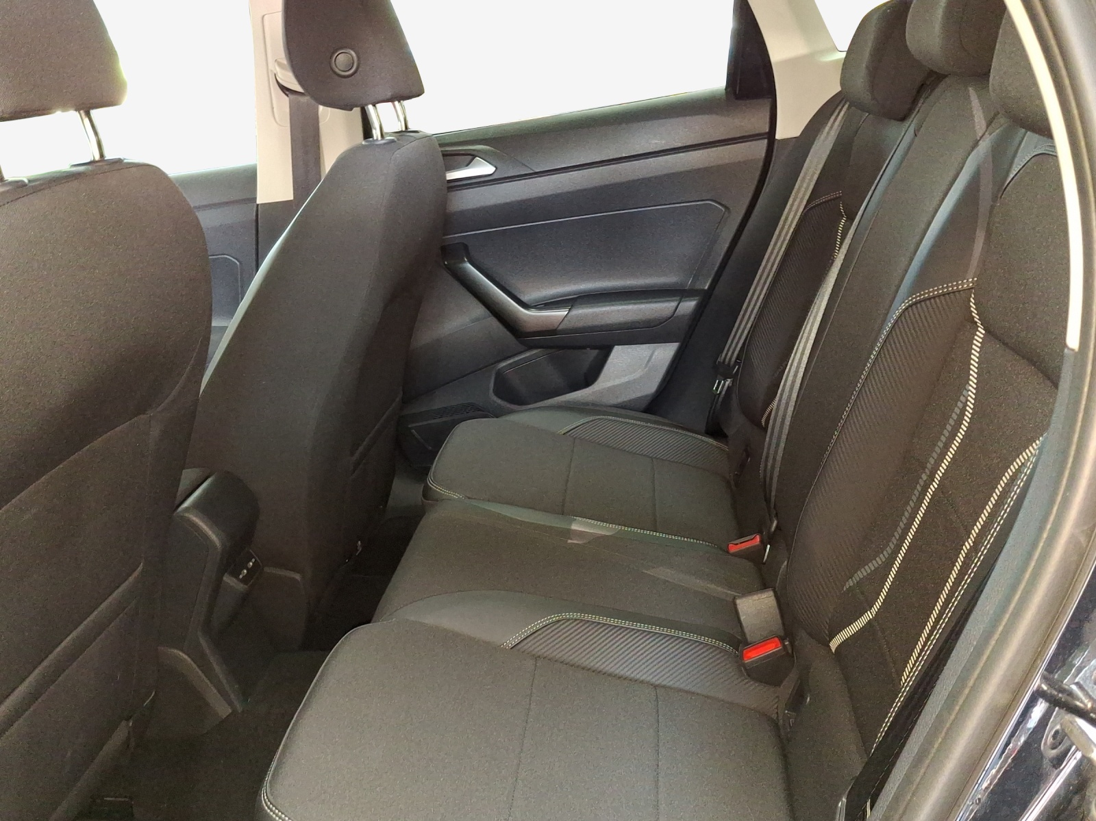 VW Taigo 1.0 TSI Style-image-11