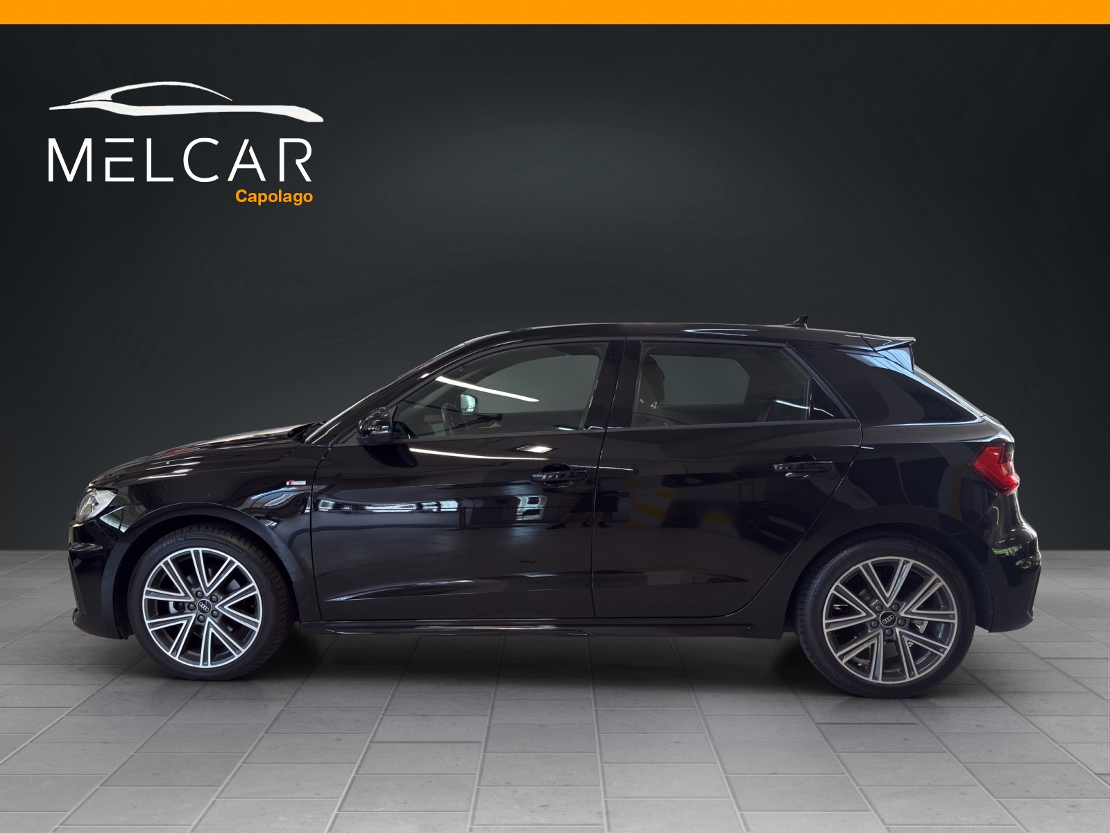 AUDI A1 Sportback 30 TFSI S Line Attraction S-tronic-image-4