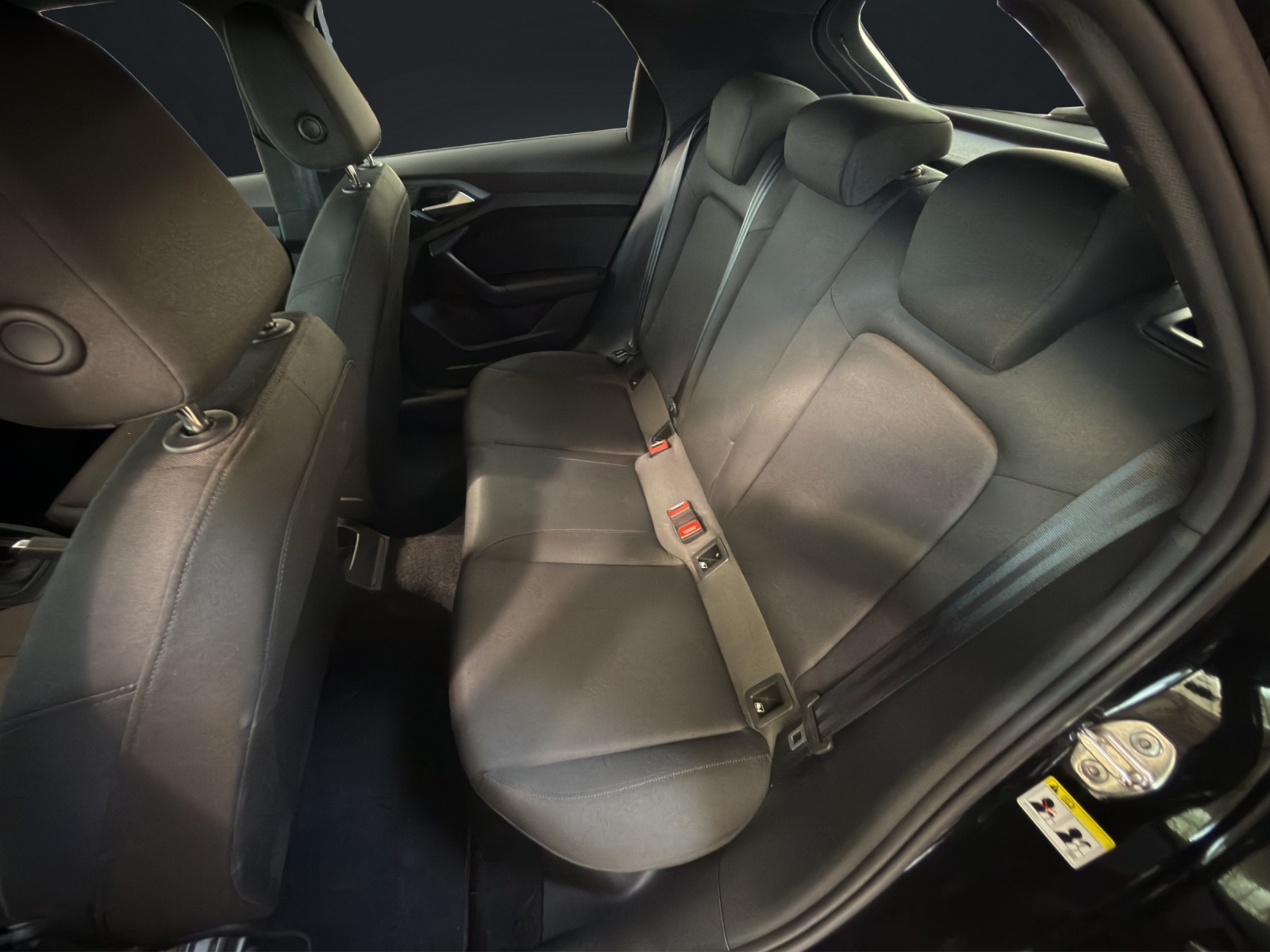 AUDI A1 Sportback 30 TFSI S Line Attraction S-tronic-image-14