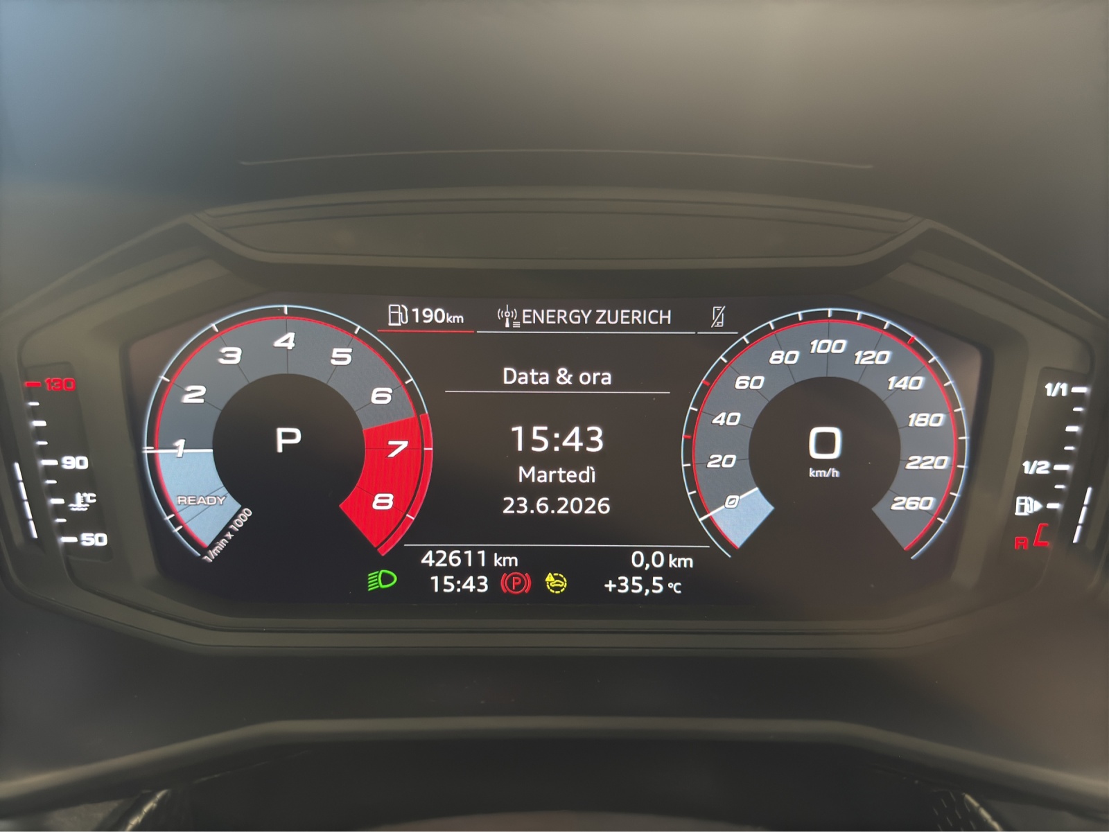 AUDI A1 Sportback 30 TFSI S Line Attraction S-tronic-image-15
