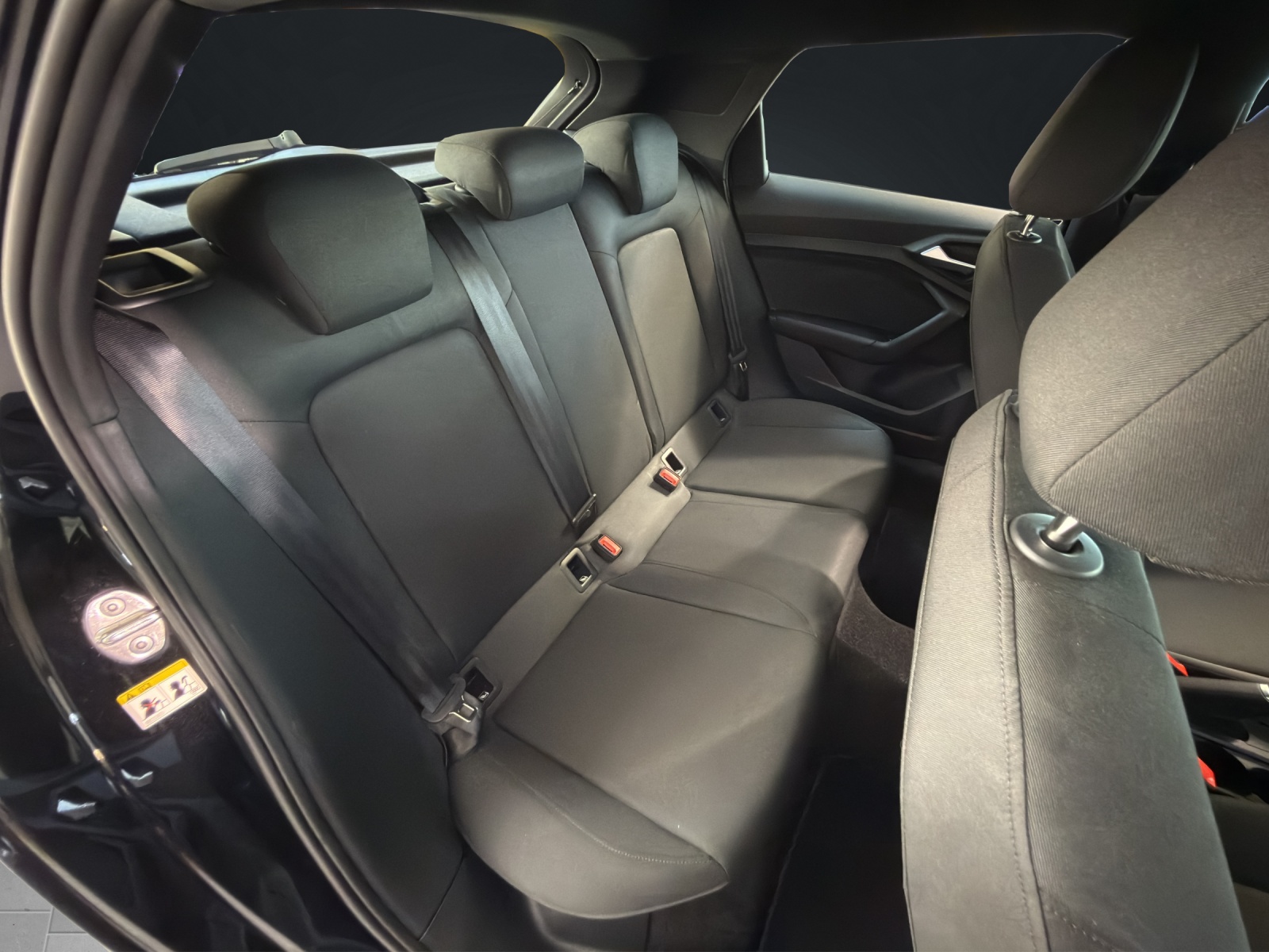 AUDI A1 Sportback 30 TFSI S Line Attraction S-tronic-image-13