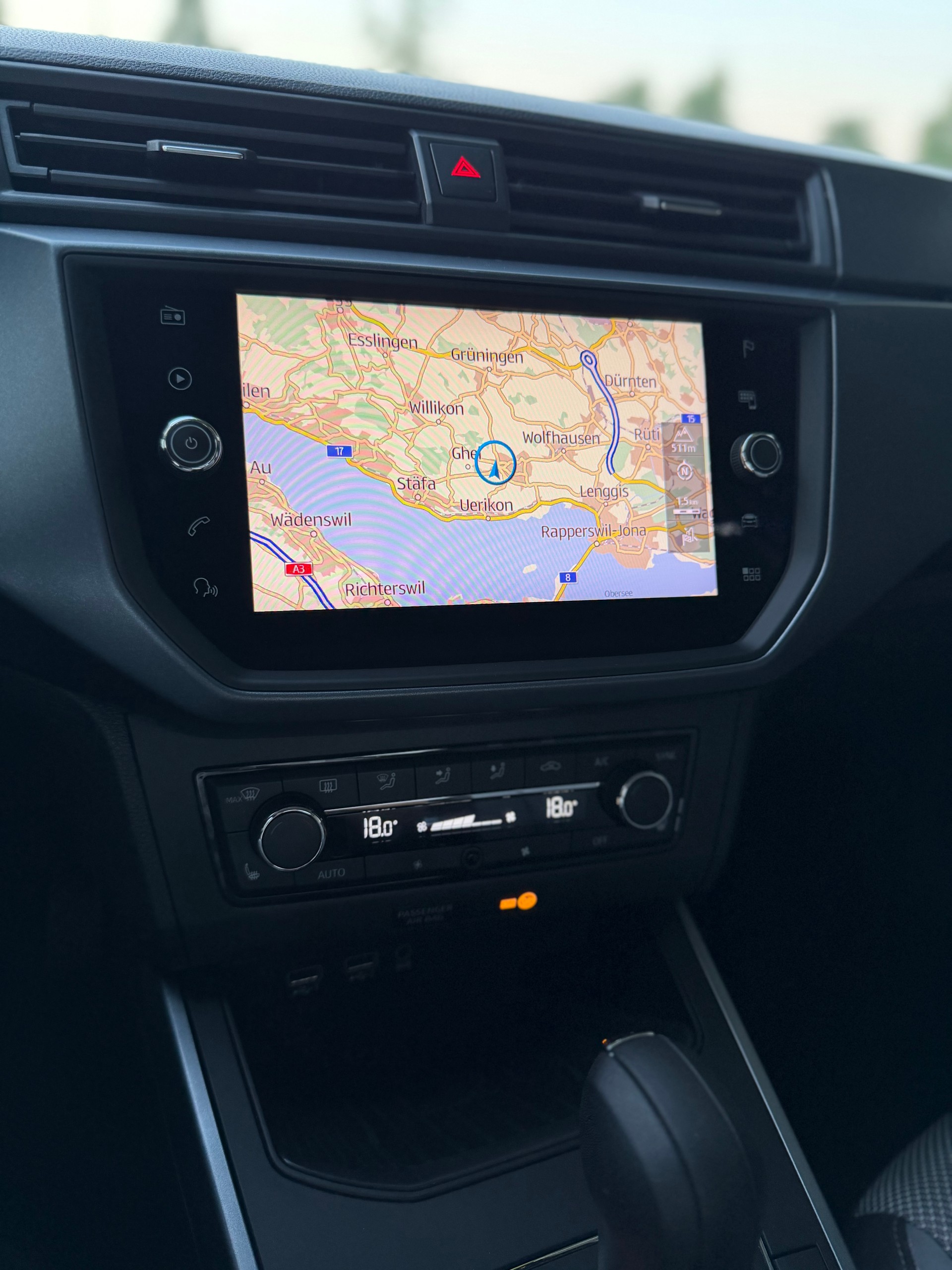 SEAT Arona 1.0 TSI Eco Xcellence DSG / 1 Hand / CH-Fahrz. / Frisch ab MFK / Service gepflegt / 36 Monate Garantie/ Navi/Anhängerkup.-image-13
