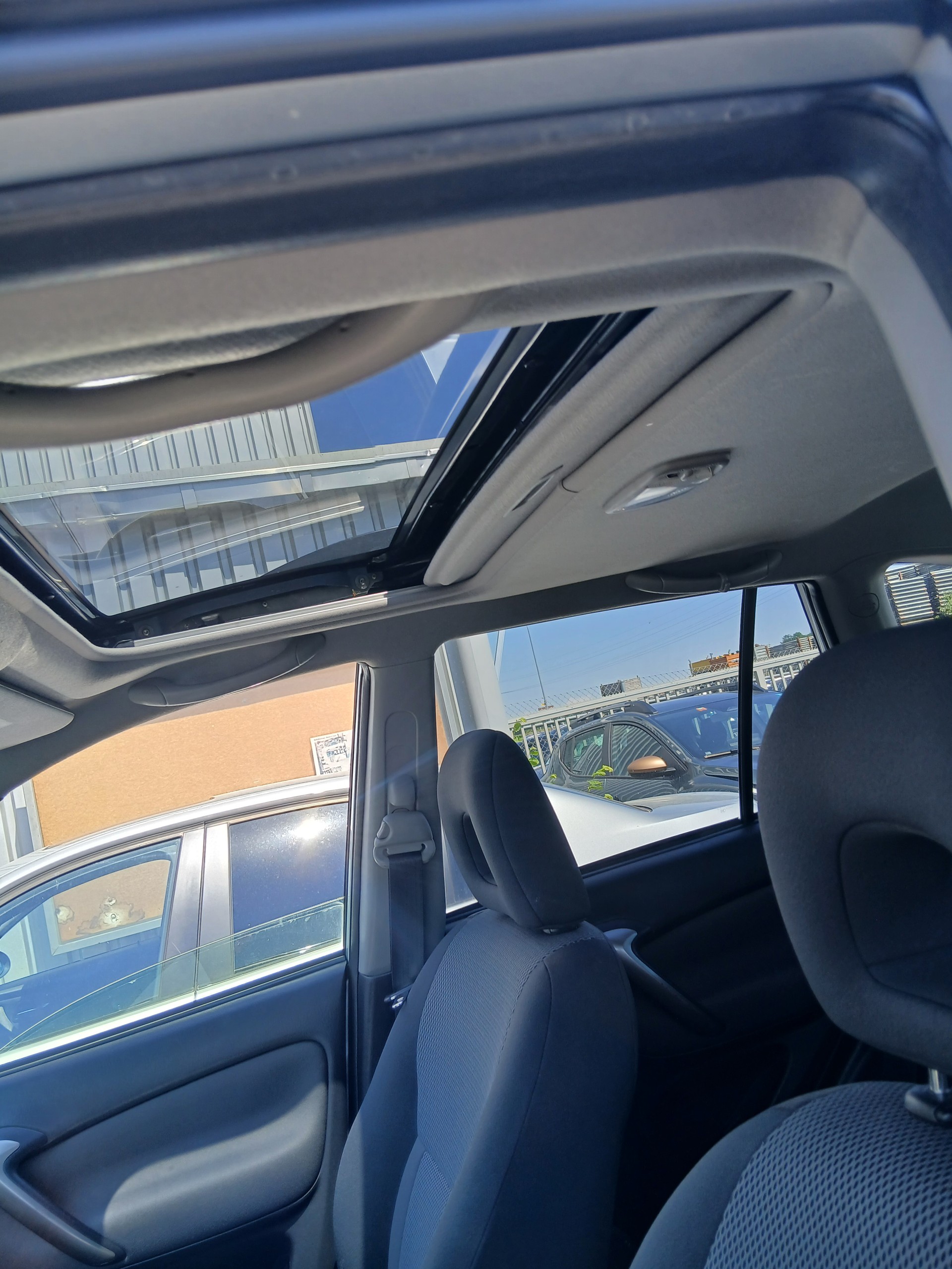 TOYOTA RAV-4 2.0 16V Linea Sol-image-10