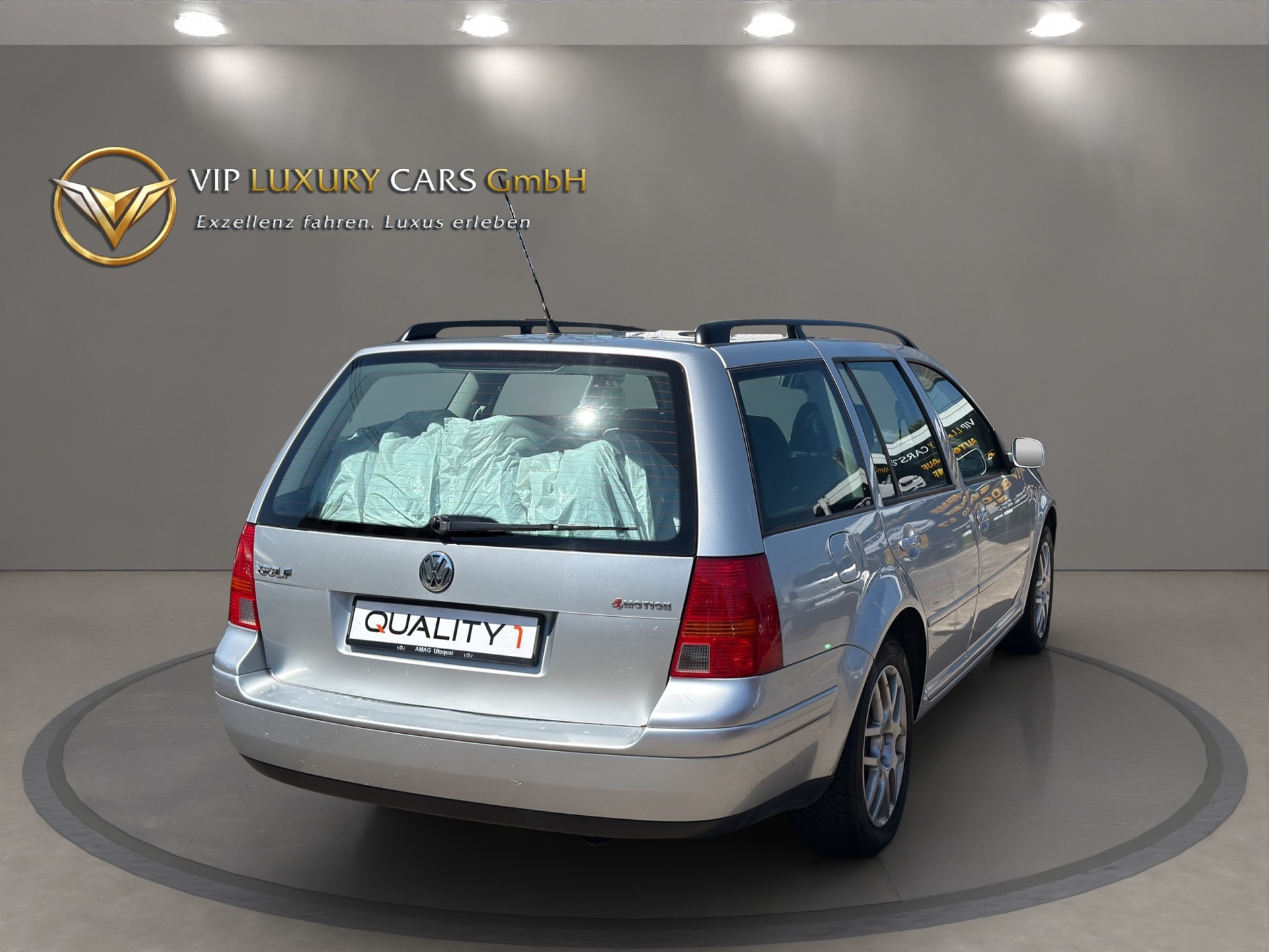 VW Golf Variant 2.0 Comfortline Generation 4Motion-image-4