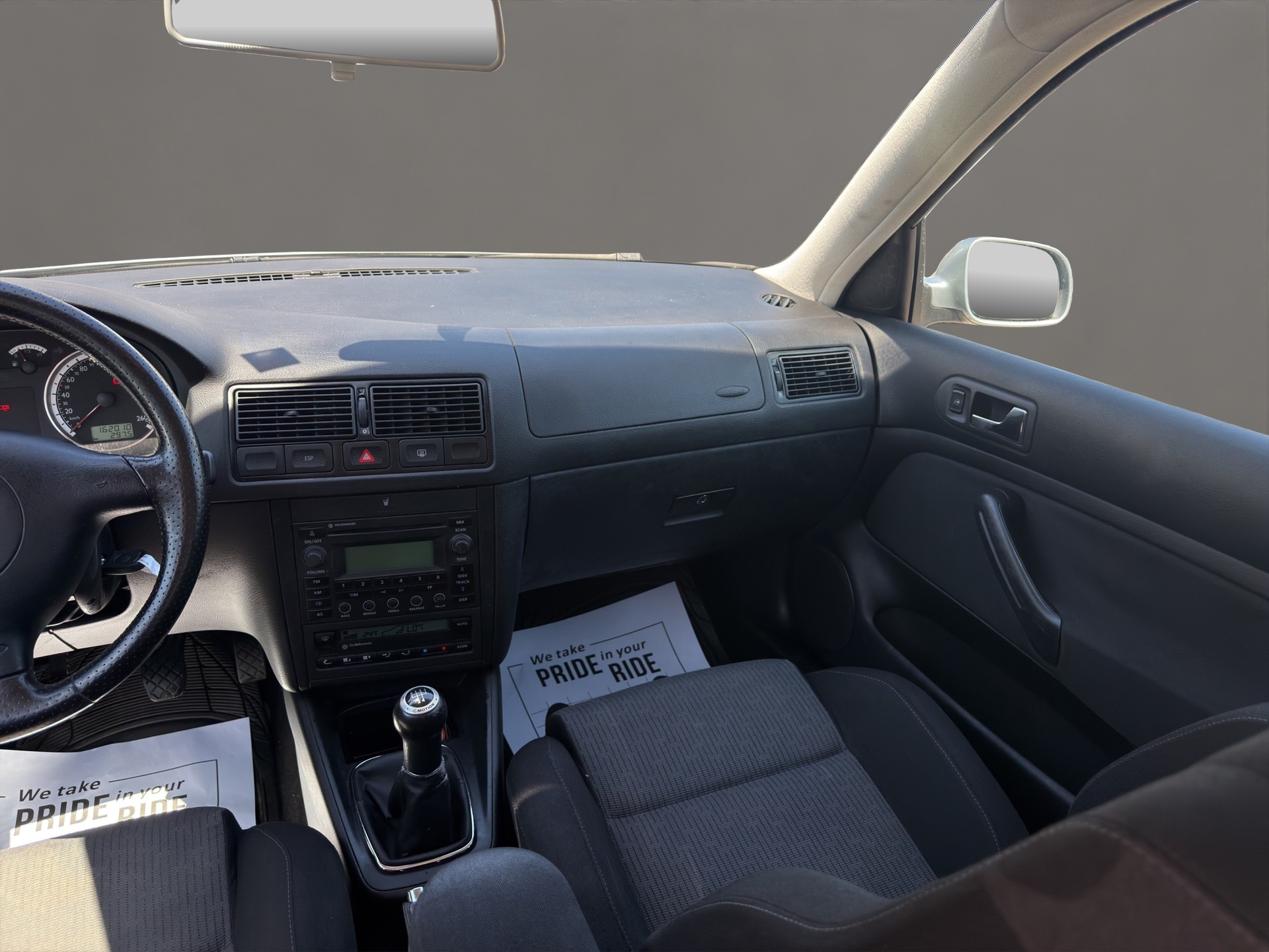 VW Golf Variant 2.0 Comfortline Generation 4Motion-image-9