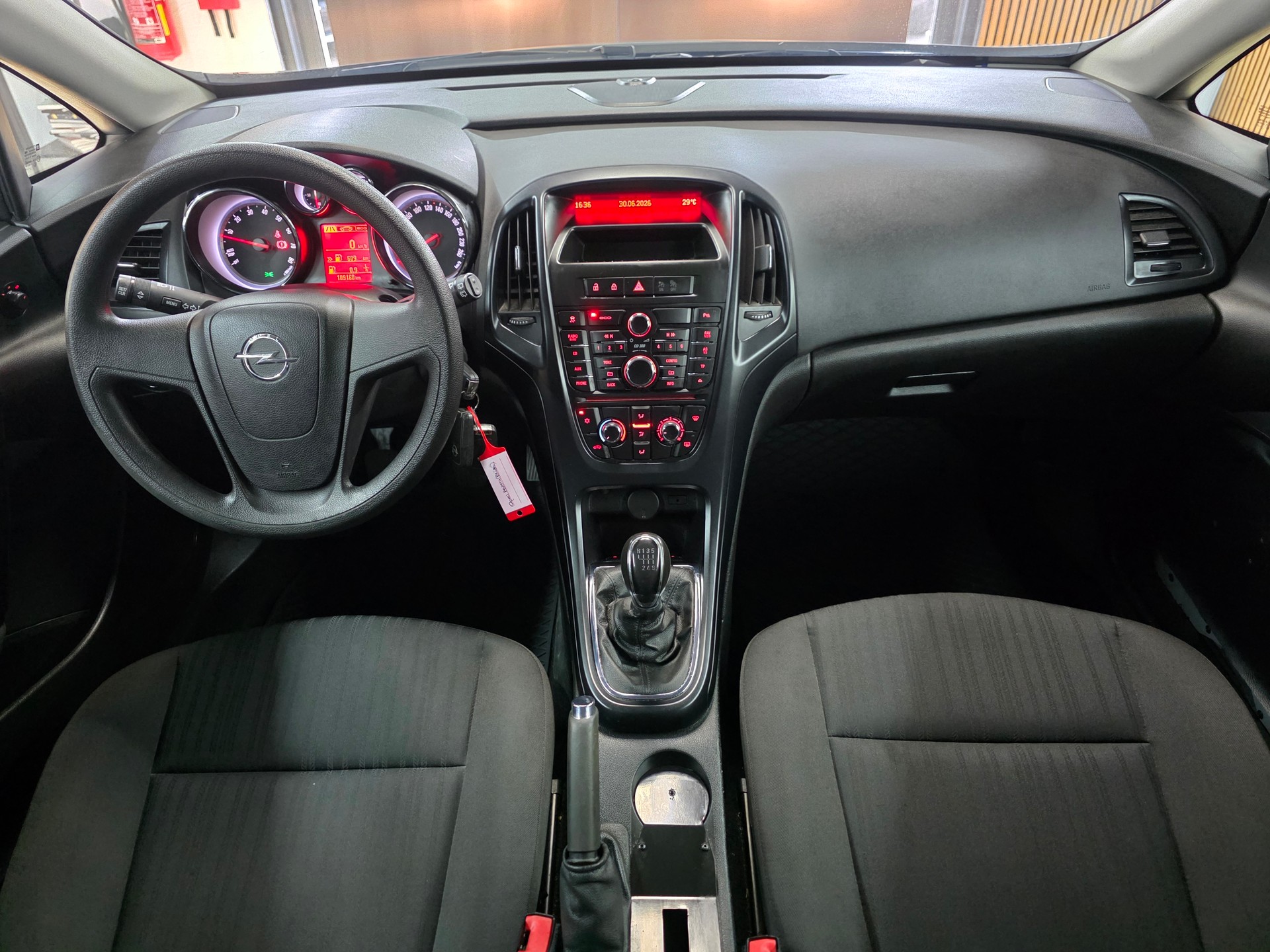 OPEL Astra SportsTourer 1.4i 16V Turbo Sport-image-11