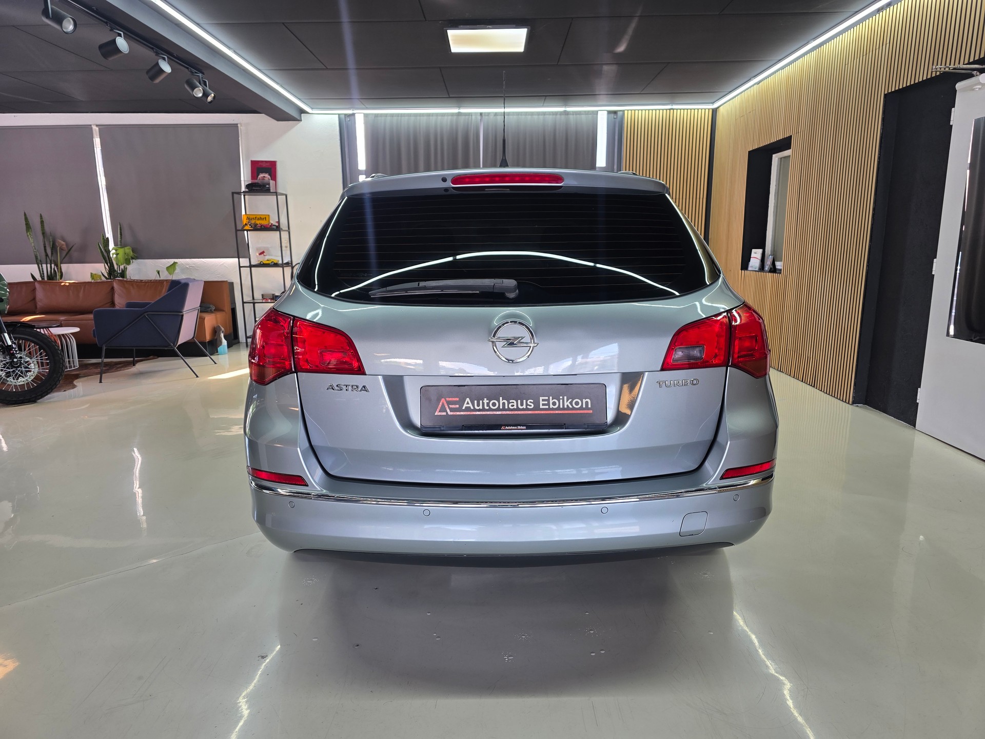 OPEL Astra SportsTourer 1.4i 16V Turbo Sport-image-5