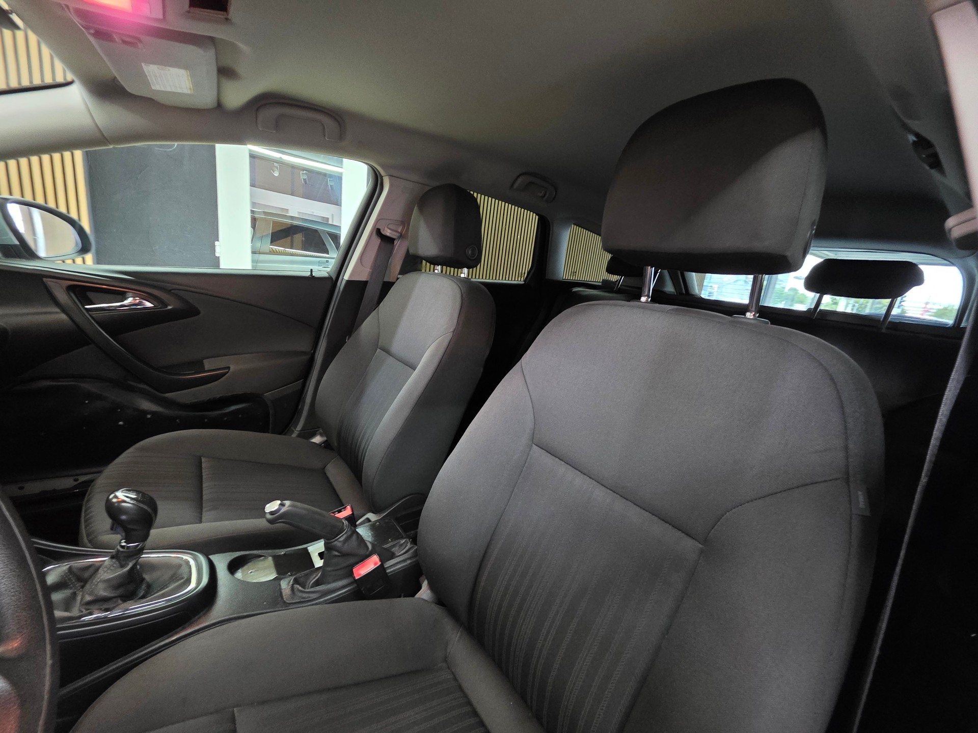 OPEL Astra SportsTourer 1.4i 16V Turbo Sport-image-9