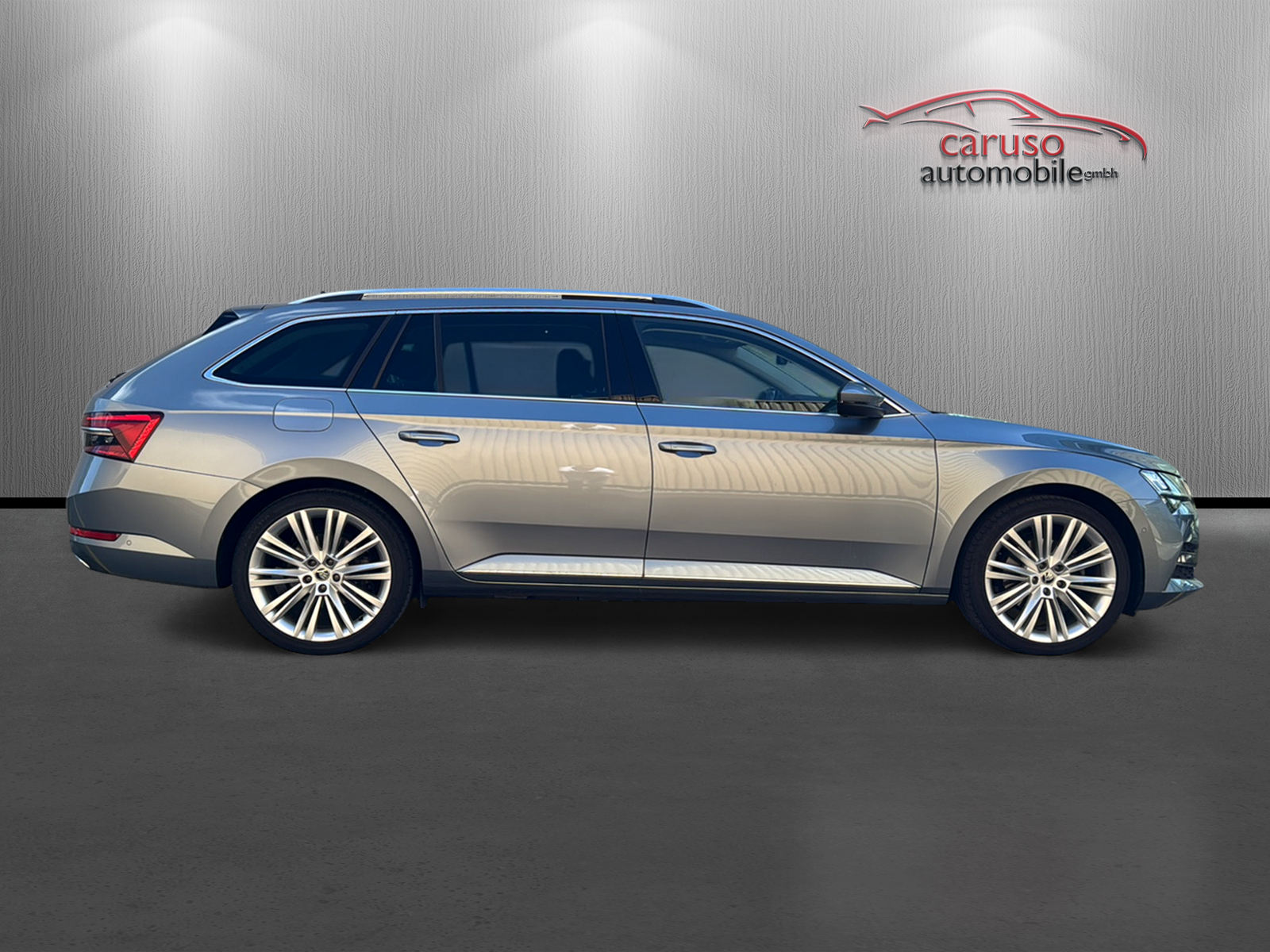 SKODA Superb 1.4 TSI L&K PHEV DSG*AHK*Panoramadach*Belüftete Sitze v. mit Massagefunktion*-image-2