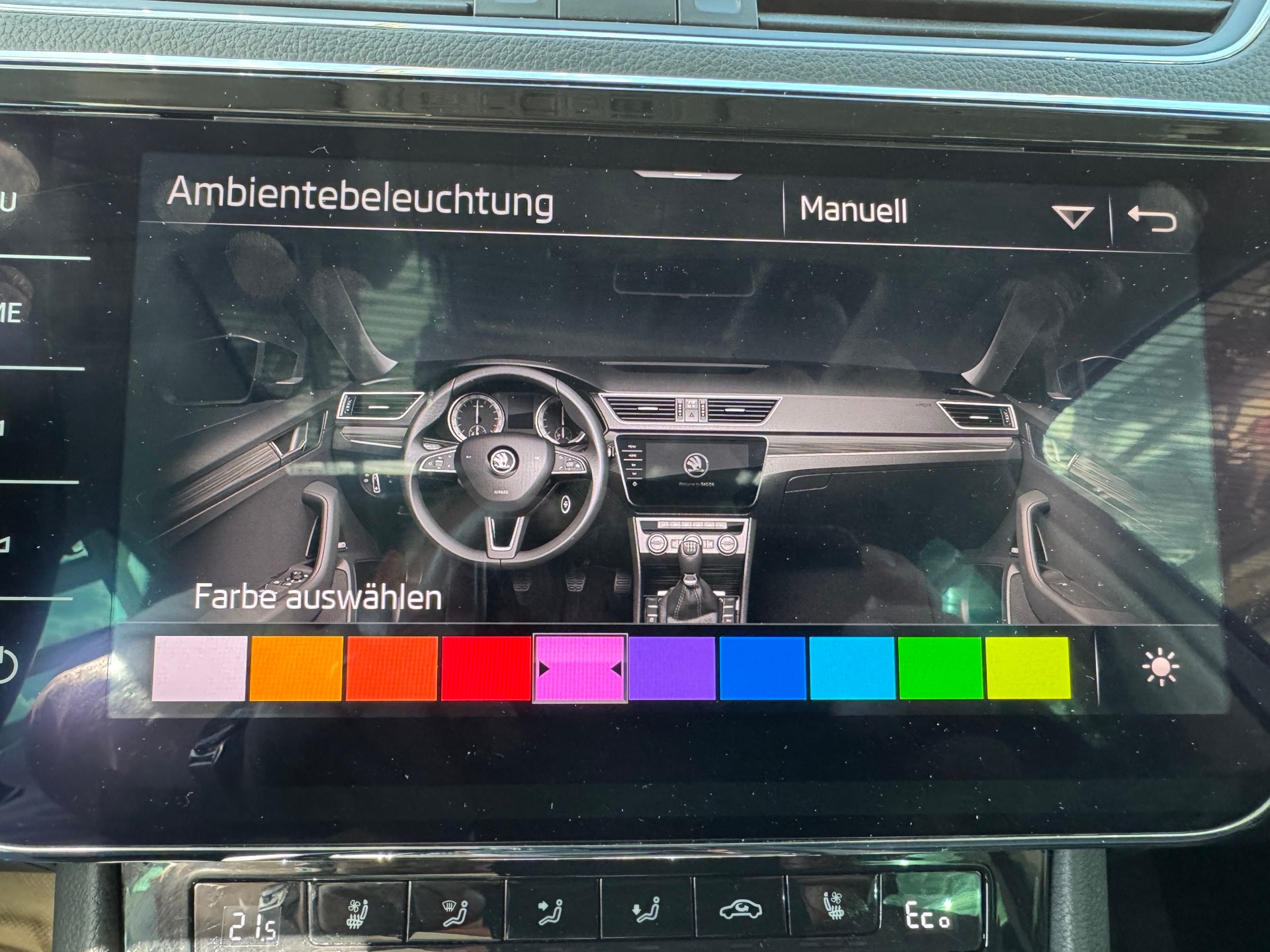 SKODA Superb 1.4 TSI L&K PHEV DSG*AHK*Panoramadach*Belüftete Sitze v. mit Massagefunktion*-image-15