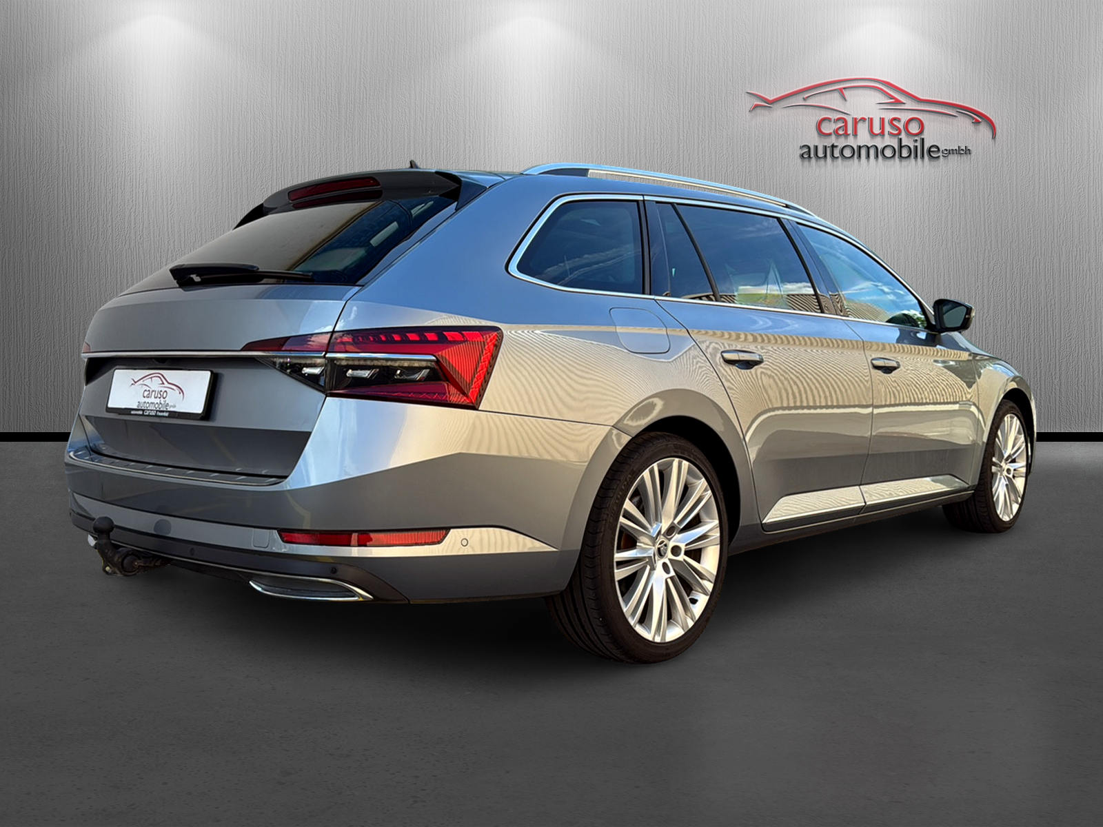 SKODA Superb 1.4 TSI L&K PHEV DSG*AHK*Panoramadach*Belüftete Sitze v. mit Massagefunktion*-image-3