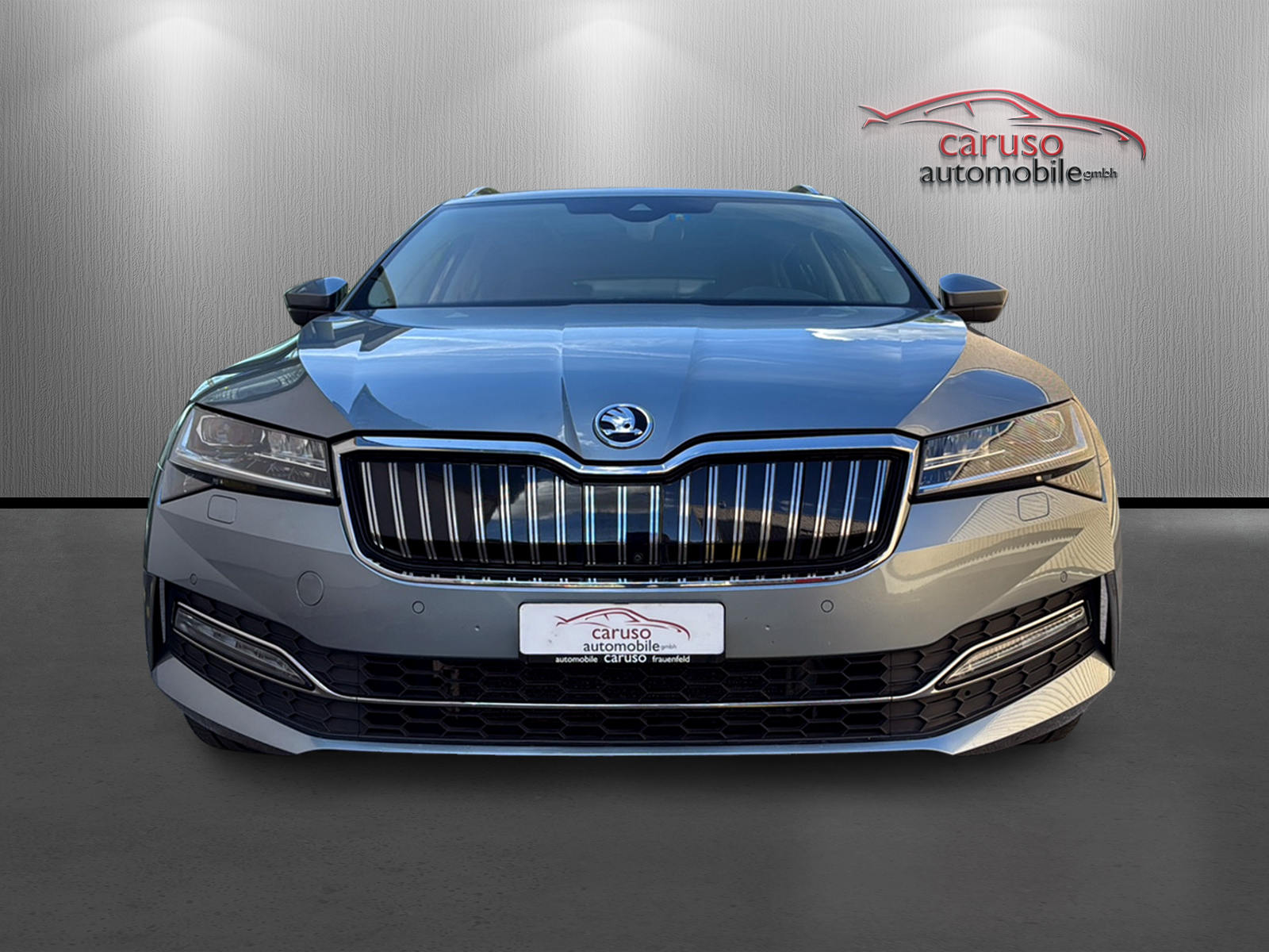 SKODA Superb 1.4 TSI L&K PHEV DSG*AHK*Panoramadach*Belüftete Sitze v. mit Massagefunktion*-image-1