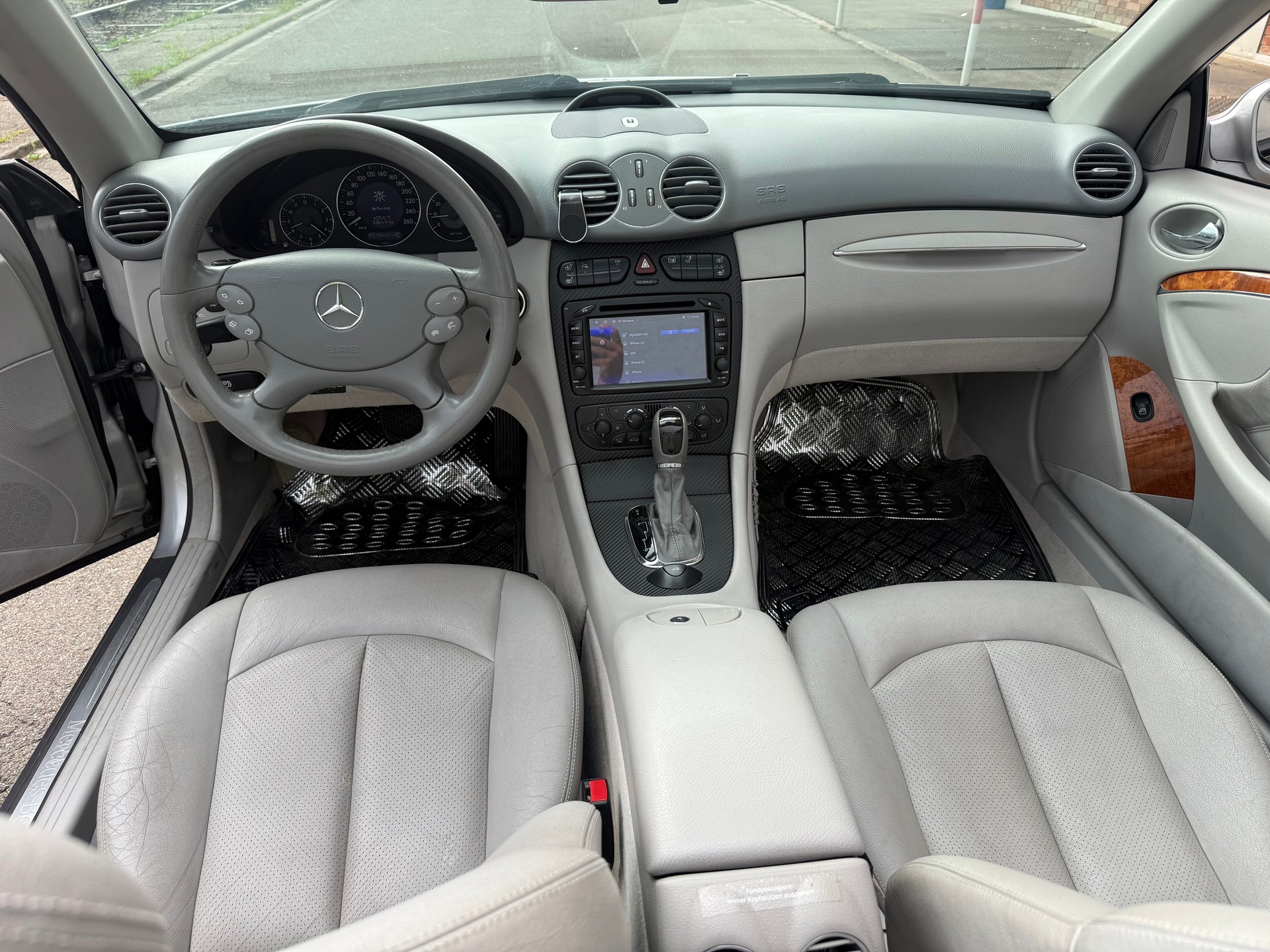MERCEDES-BENZ CLK 200 Kompressor Elégance-image-8