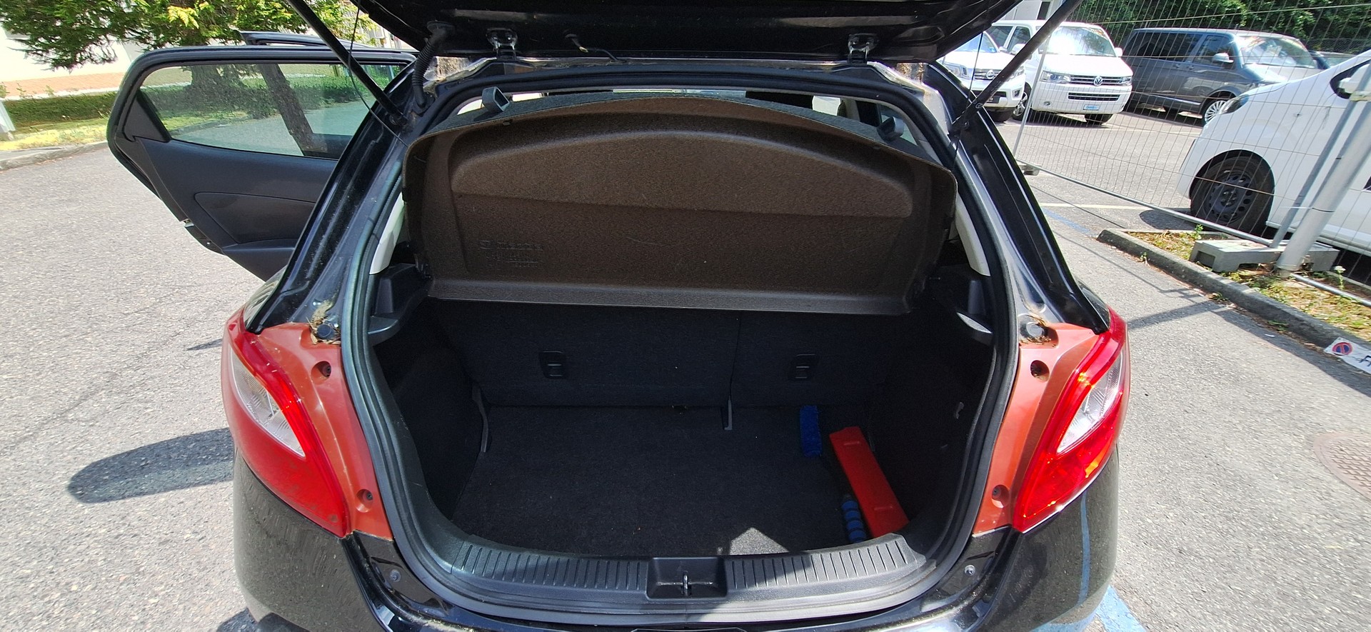 MAZDA 2 1.3i 16V Motion-image-11