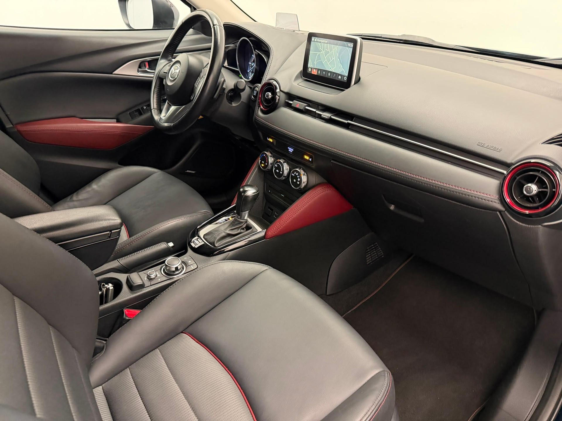 MAZDA CX-3 2.0 Revolution AWD-image-10