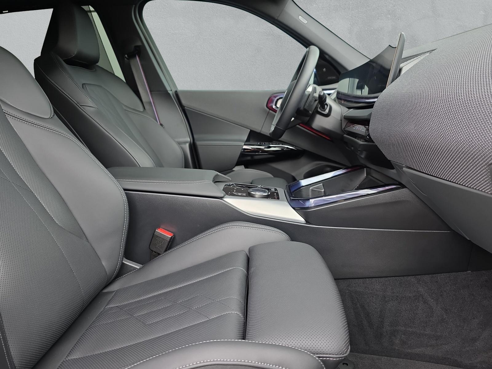 BMW X3 30e M Sport Pro xDrive G45 (CH) AHK ** Plug-in Hybrid ** Roues hiver incluse **-image-13
