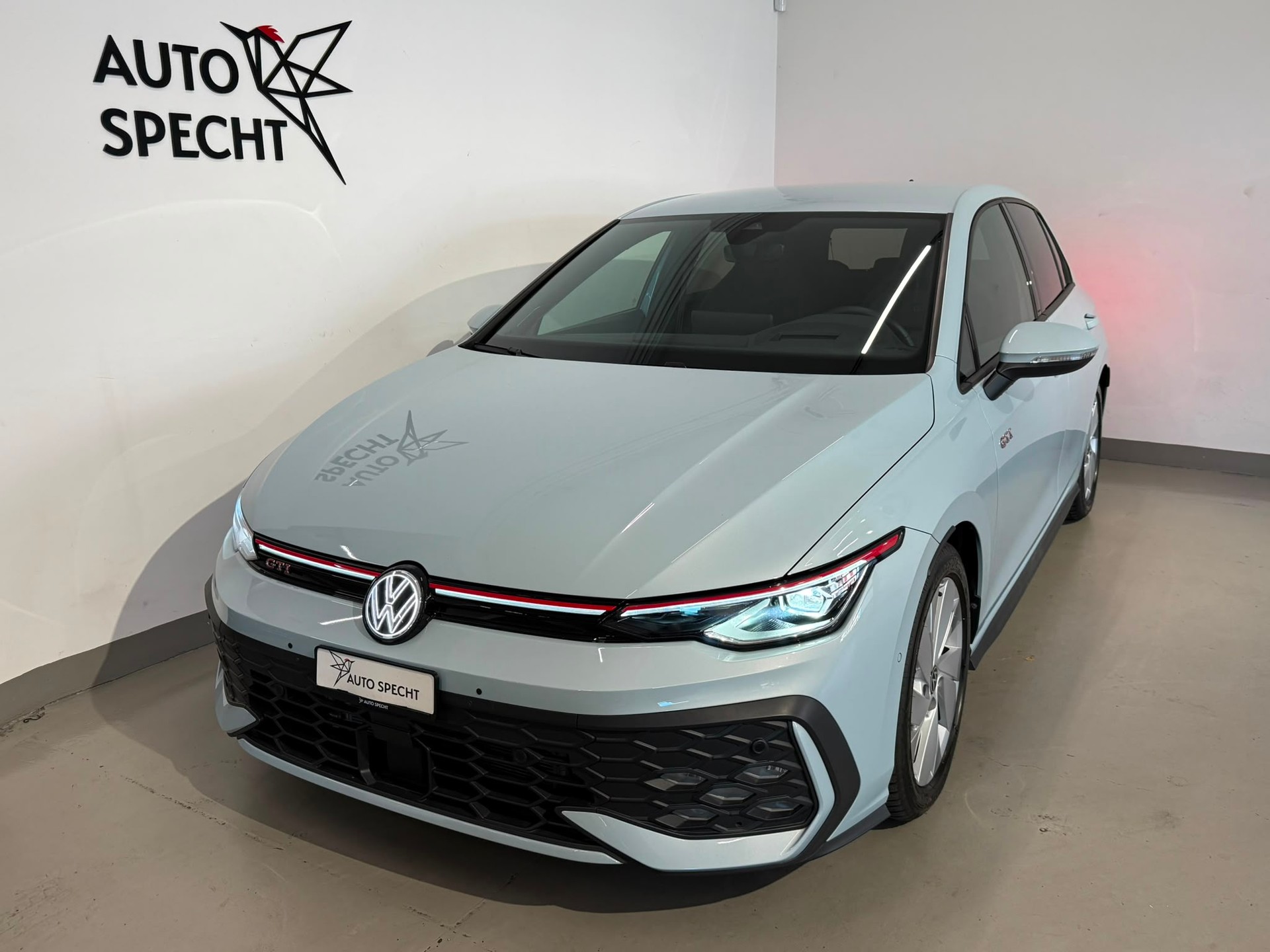 VW Golf 2.0 TSI GTI DSG-showroom-element-1