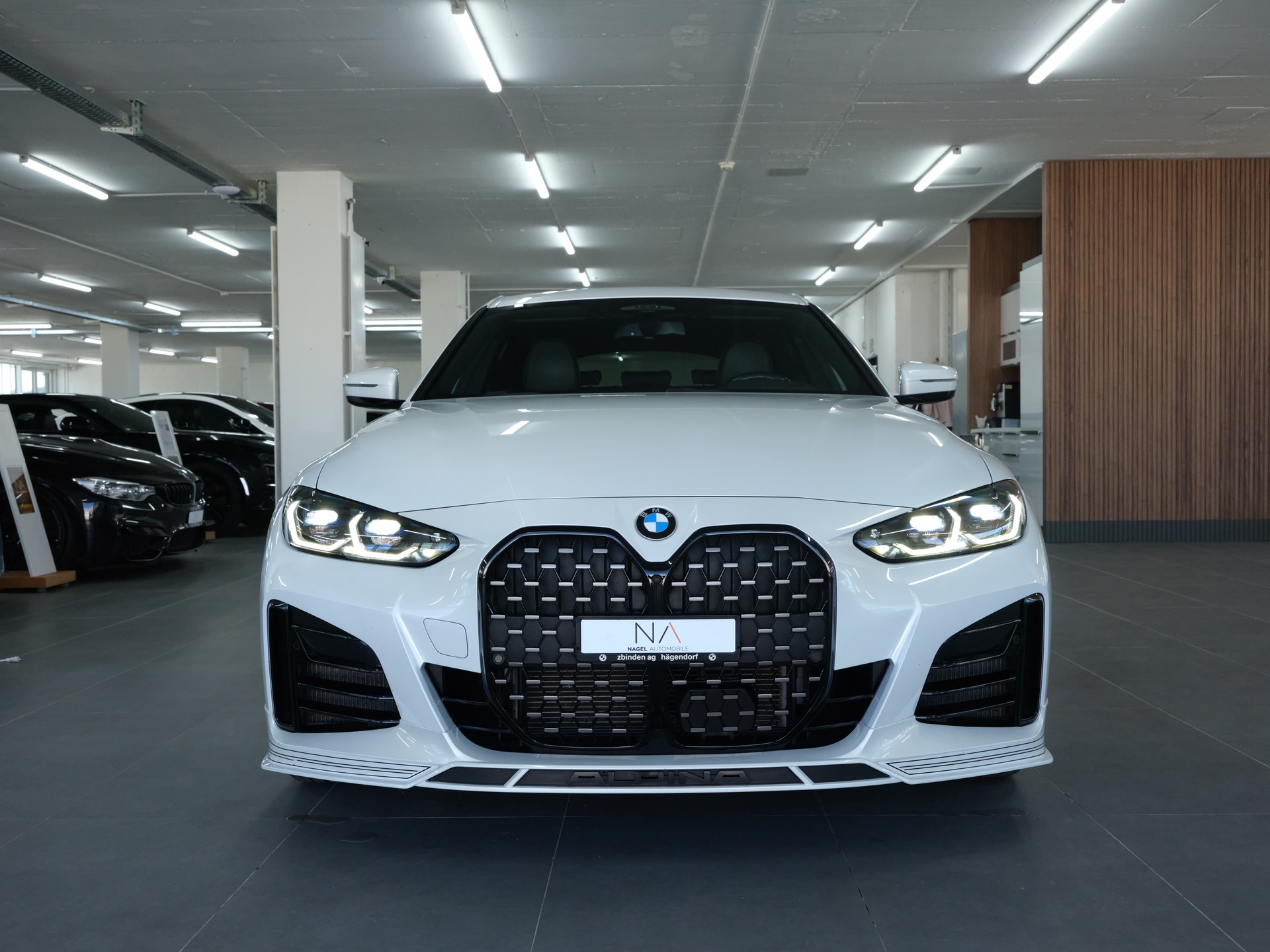 BMW-ALPINA B4 Gran Coupé 3.0 xDrive S-Tronic *Panorama* *360 Kamera* *Harman & Kardon*-image-9