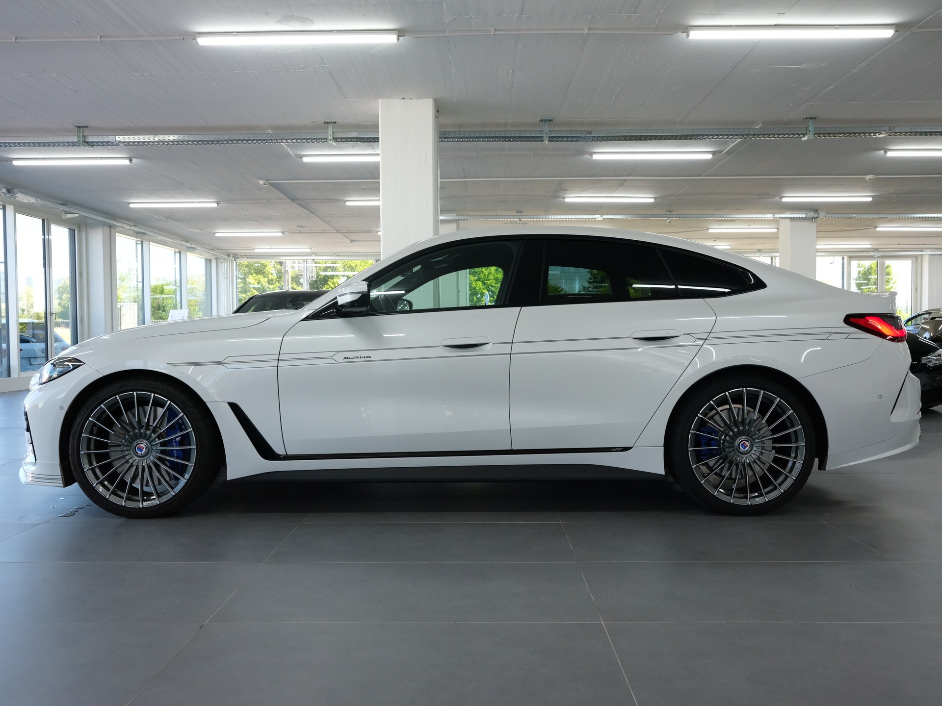 BMW-ALPINA B4 Gran Coupé 3.0 xDrive S-Tronic *Panorama* *360 Kamera* *Harman & Kardon*-image-6