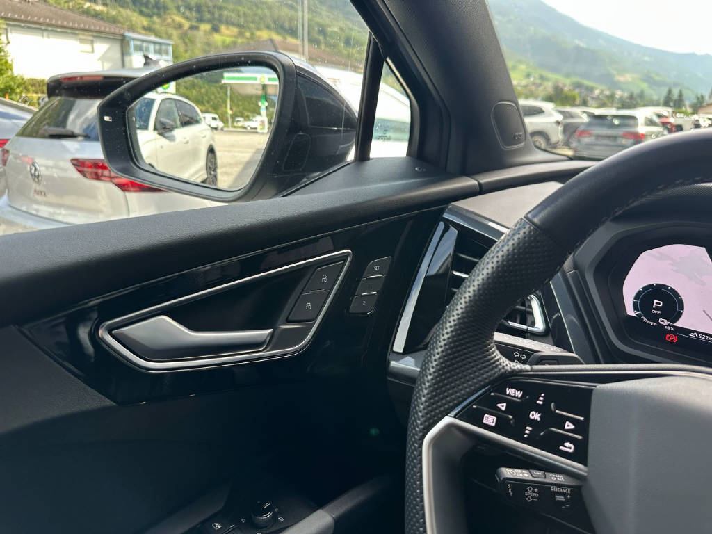 AUDI Q4 e-tron 50 quattro - Edition One-image-8