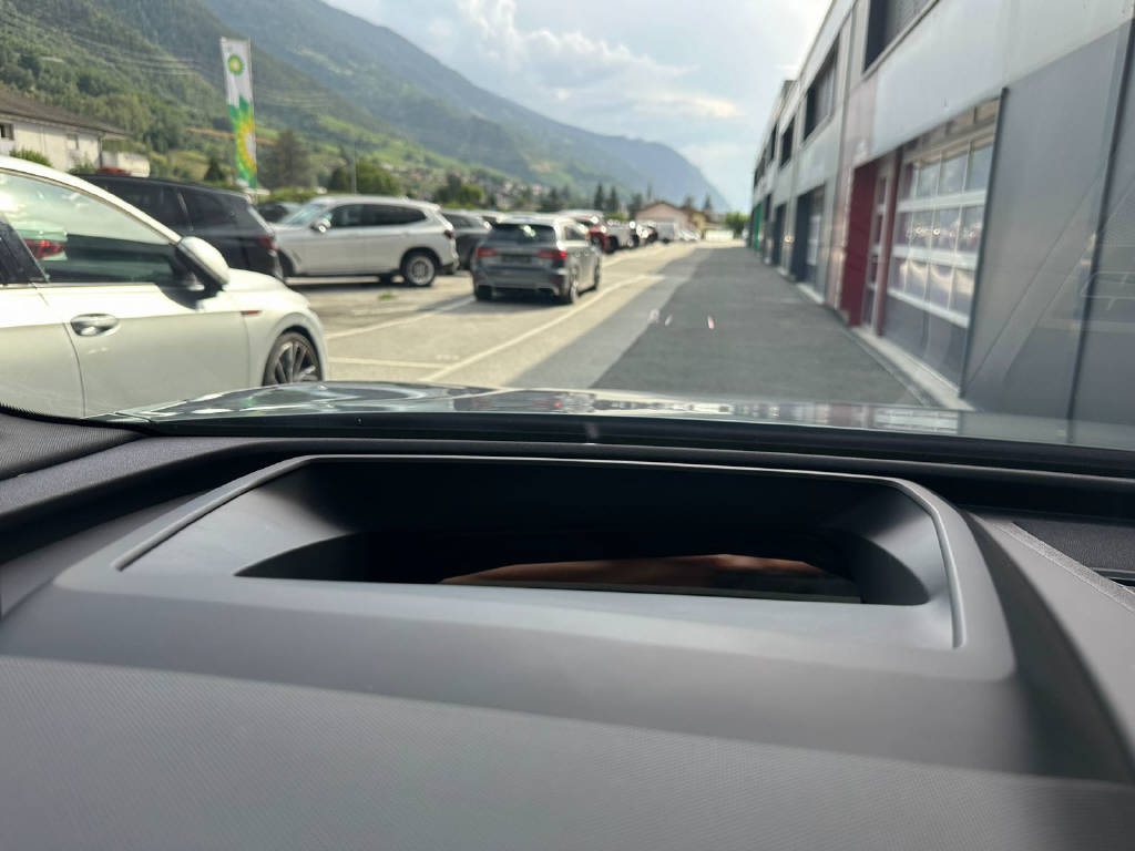 AUDI Q4 e-tron 50 quattro - Edition One-image-14