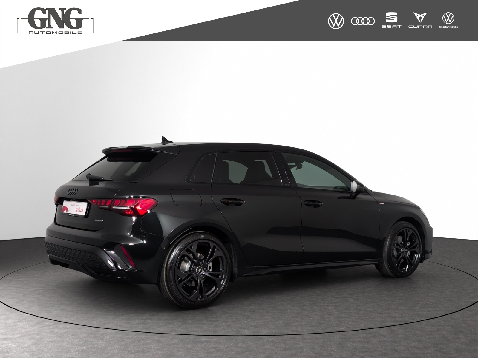 AUDI A3 Sportback TFSI 150 kW quattro S line S tronic-image-2