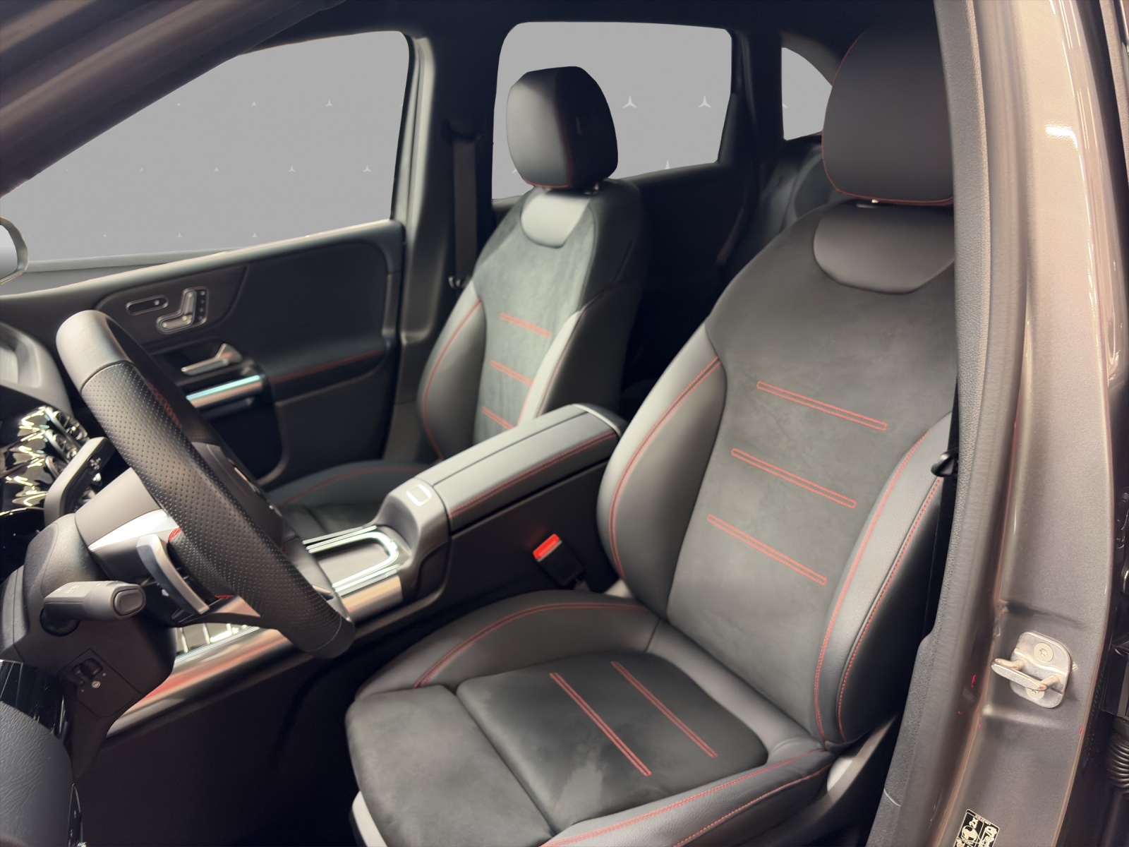 MERCEDES-BENZ B 250 4M - AMG / Rückfahrkamera / Multibeam LED / Sitzmemory / Smartphone Integration-image-7