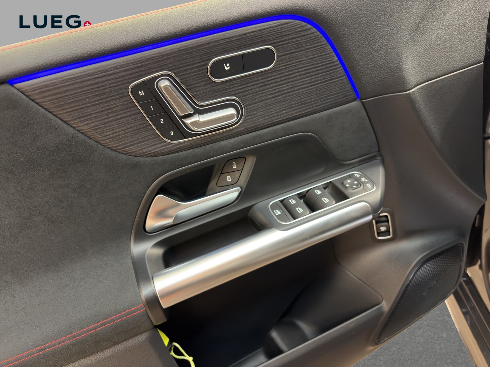 MERCEDES-BENZ B 250 4M - AMG / Rückfahrkamera / Multibeam LED / Sitzmemory / Smartphone Integration-image-12