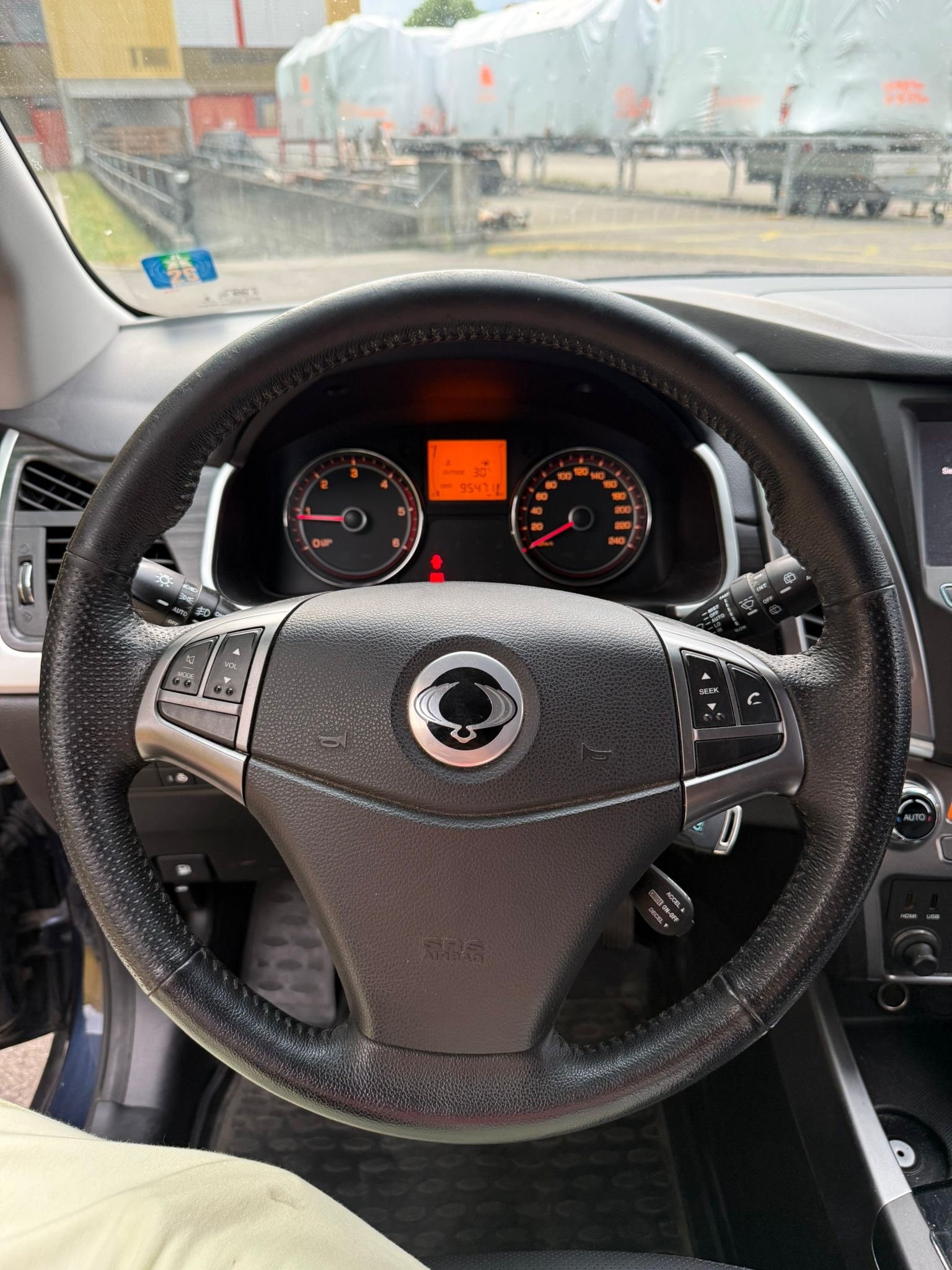 KGM-SsangYong Korando 2.2 e-XDi Sapphire 4WD-image-12