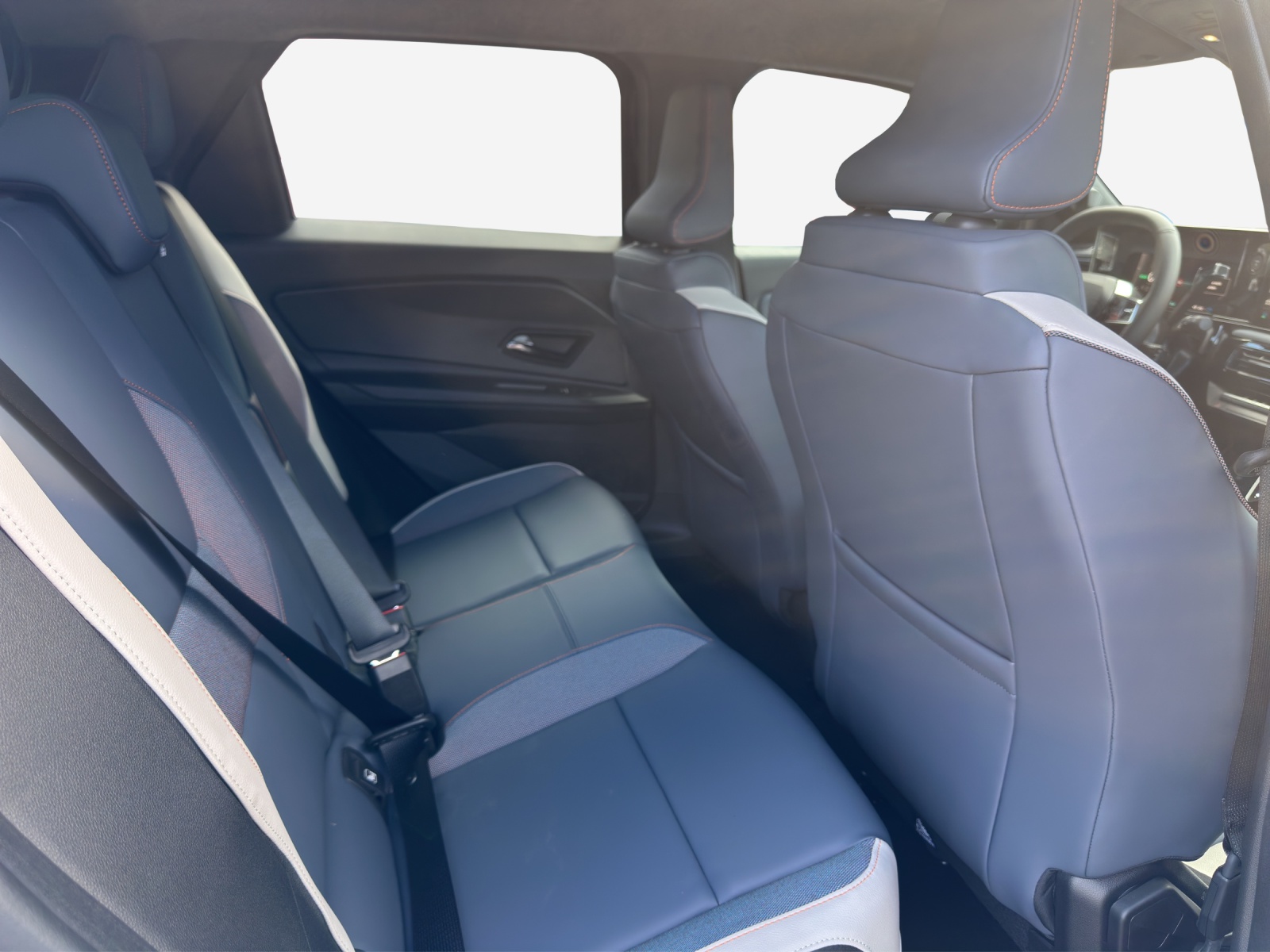NISSAN Evolve Reichweite 416km-image-14
