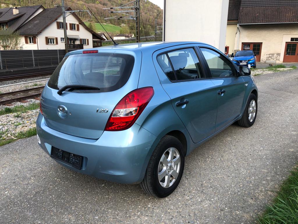 HYUNDAI i20 1.2 Comfort-image-2