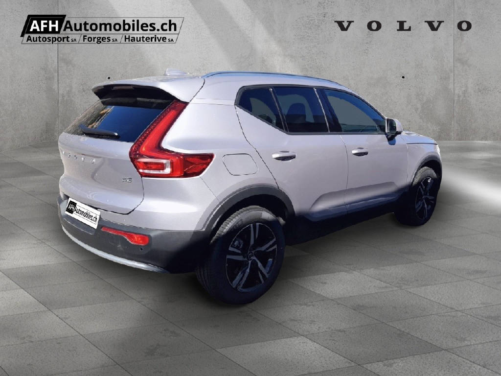 VOLVO XC40 2.0 B3 MH Core-image-5