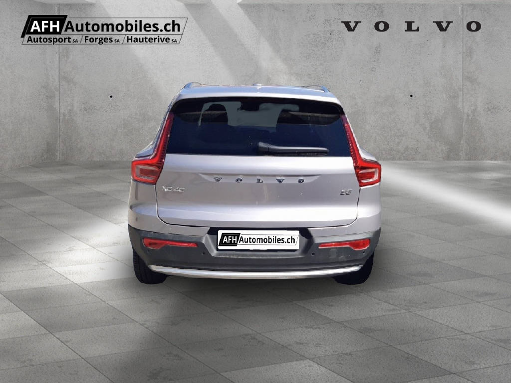 VOLVO XC40 2.0 B3 MH Core-image-6
