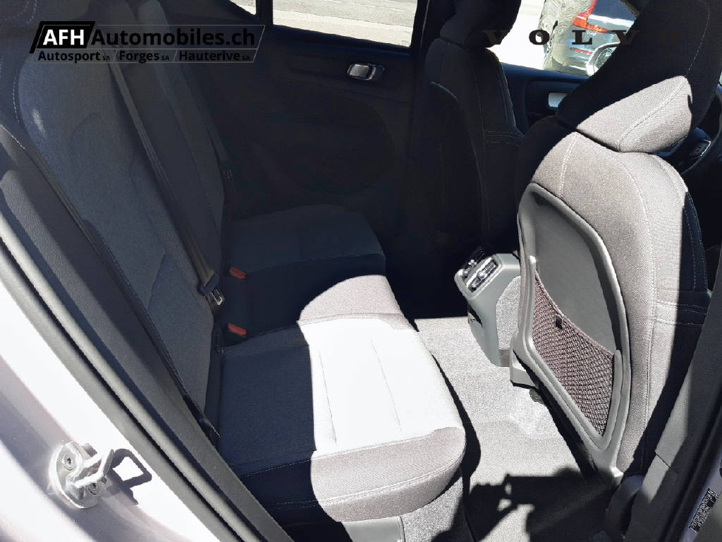 VOLVO XC40 2.0 B3 MH Core-image-11