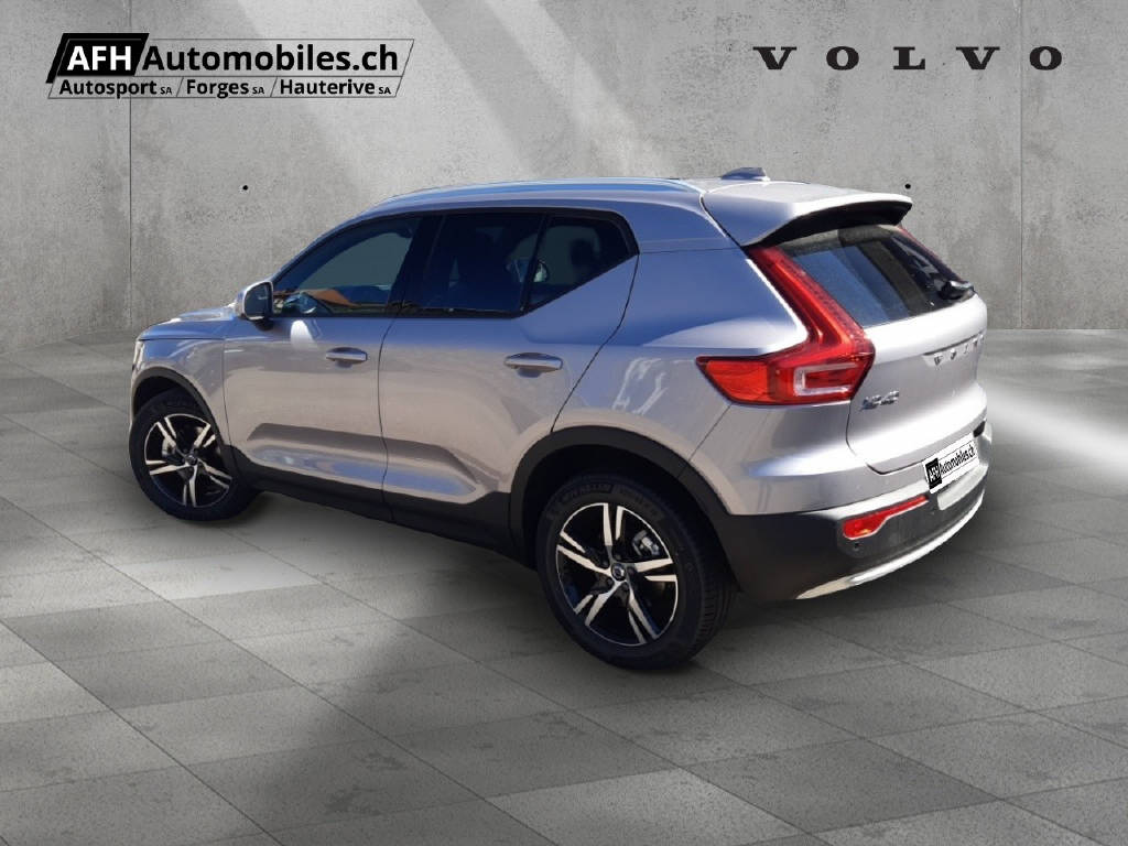 VOLVO XC40 2.0 B3 MH Core-image-7