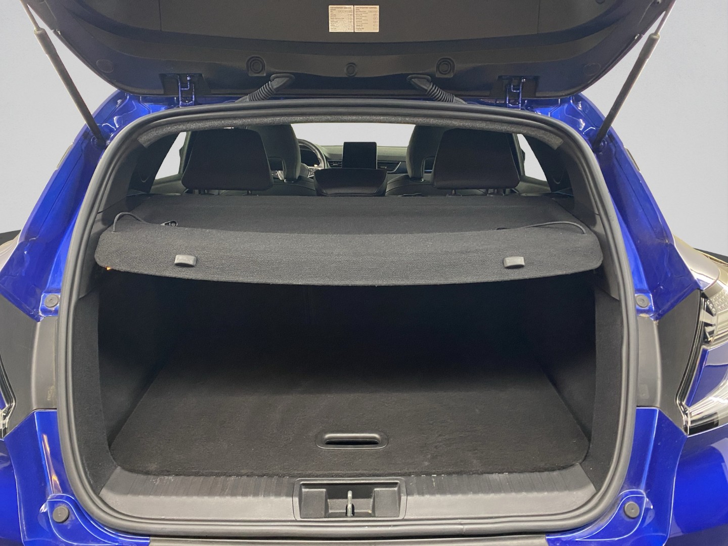 RENAULT Captur 1.3 TCe Esprit Alpine EDC-image-23